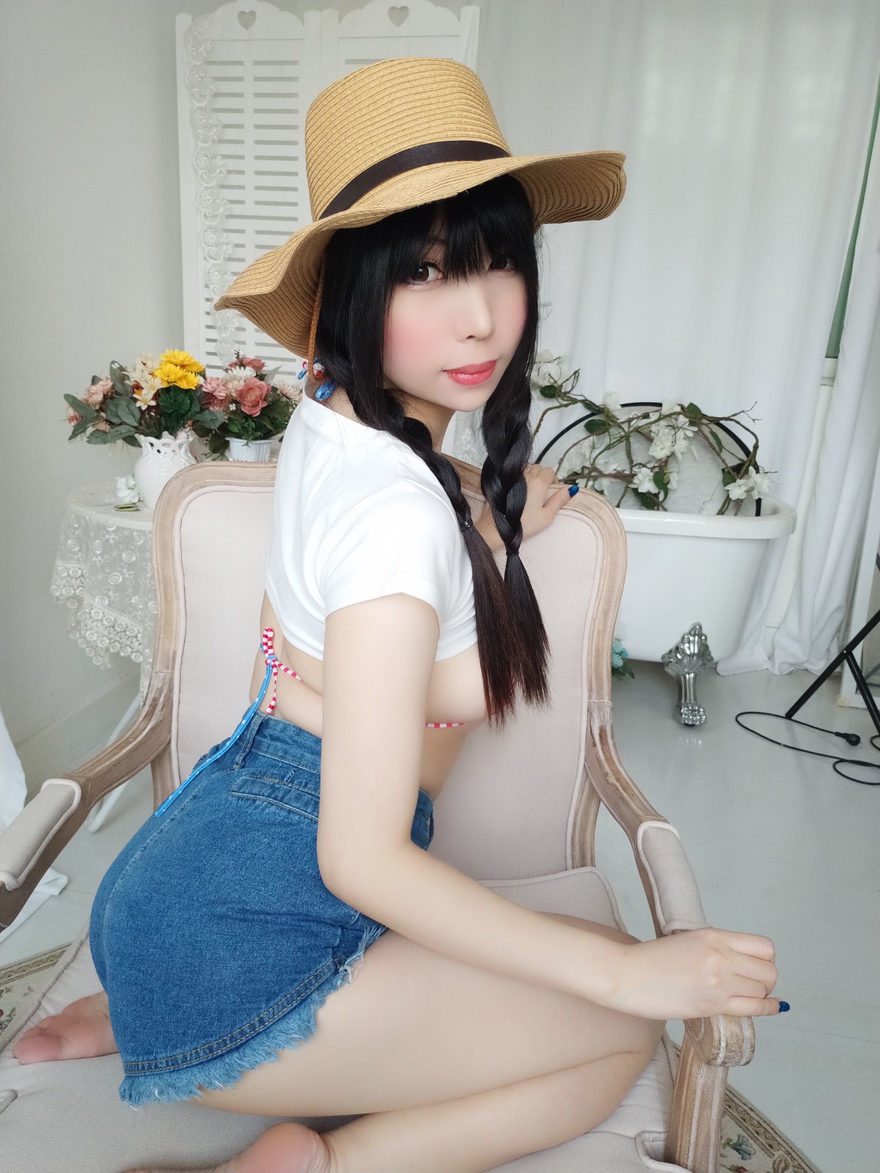 二次元巨乳美女鹿野希 牛仔女郎