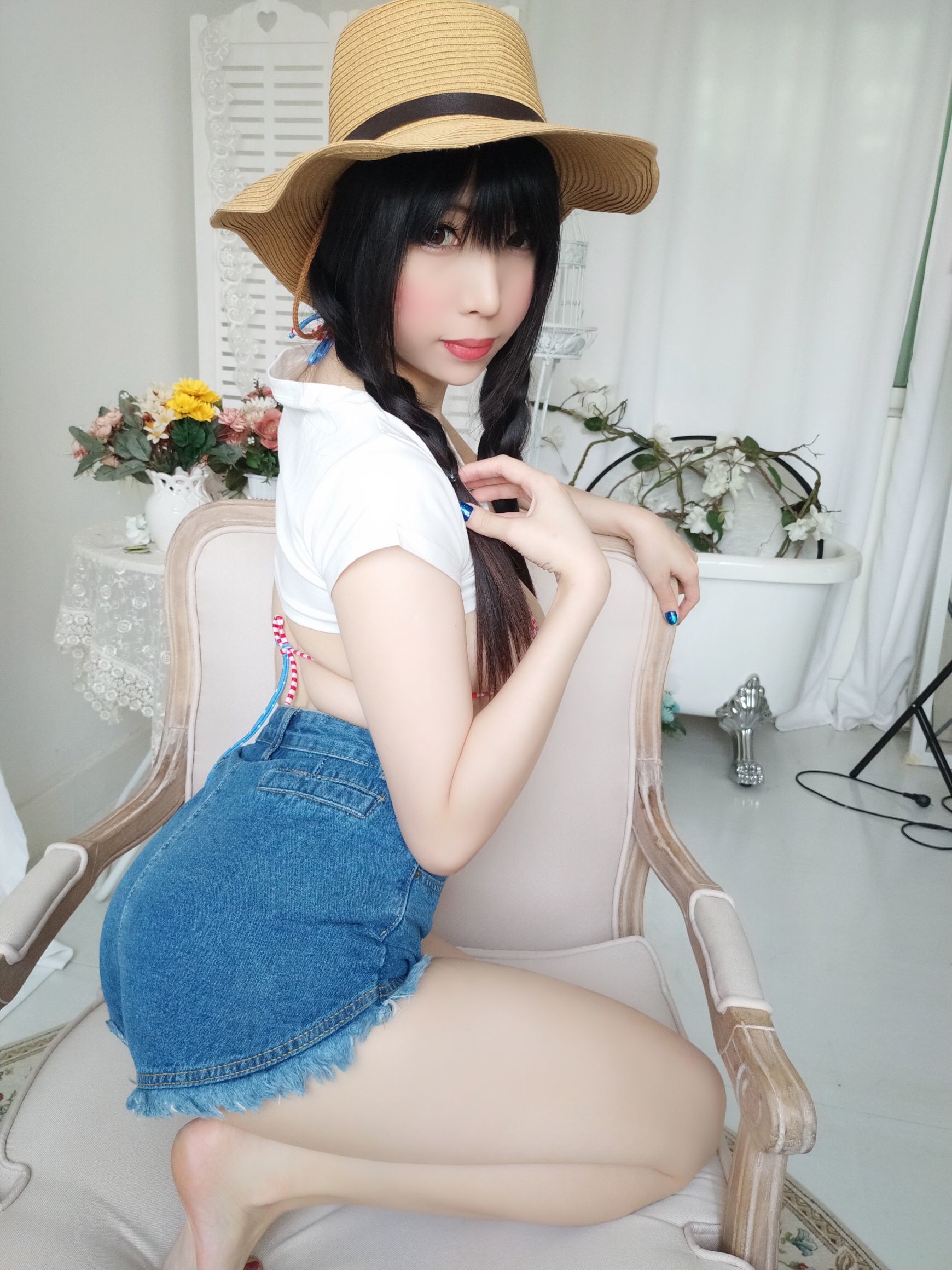 二次元巨乳美女鹿野希 牛仔女郎
