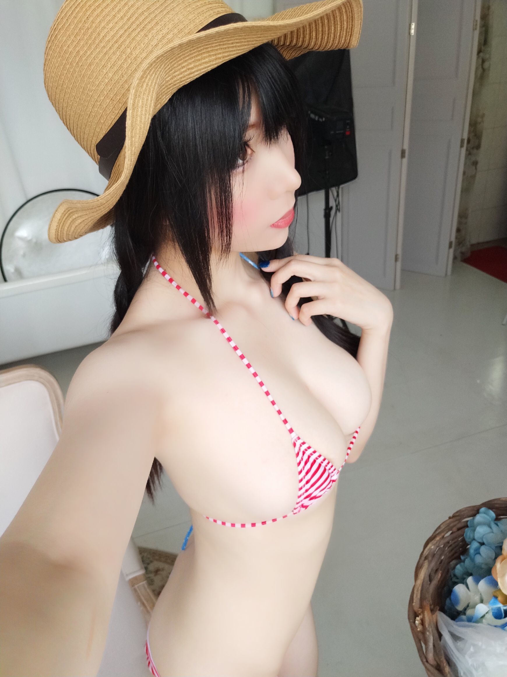 二次元巨乳美女鹿野希 牛仔女郎