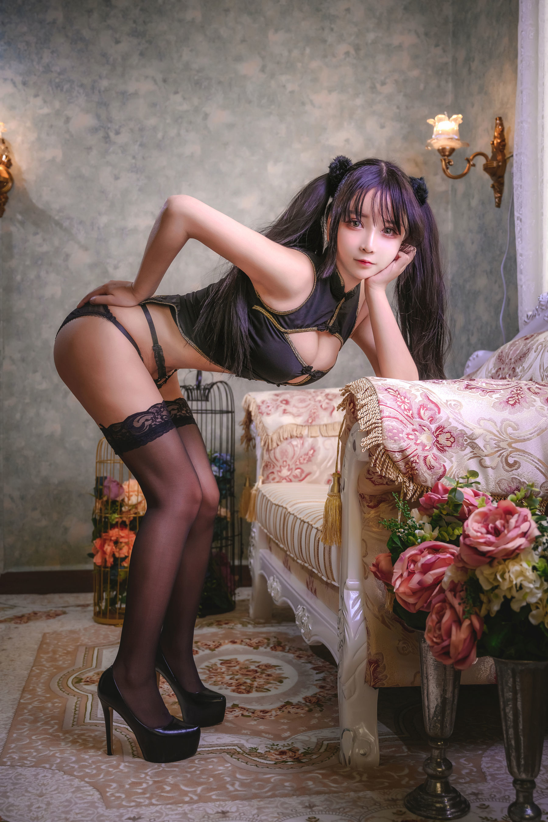 二次元妹子抱走莫子aa 双马尾 性感与清纯