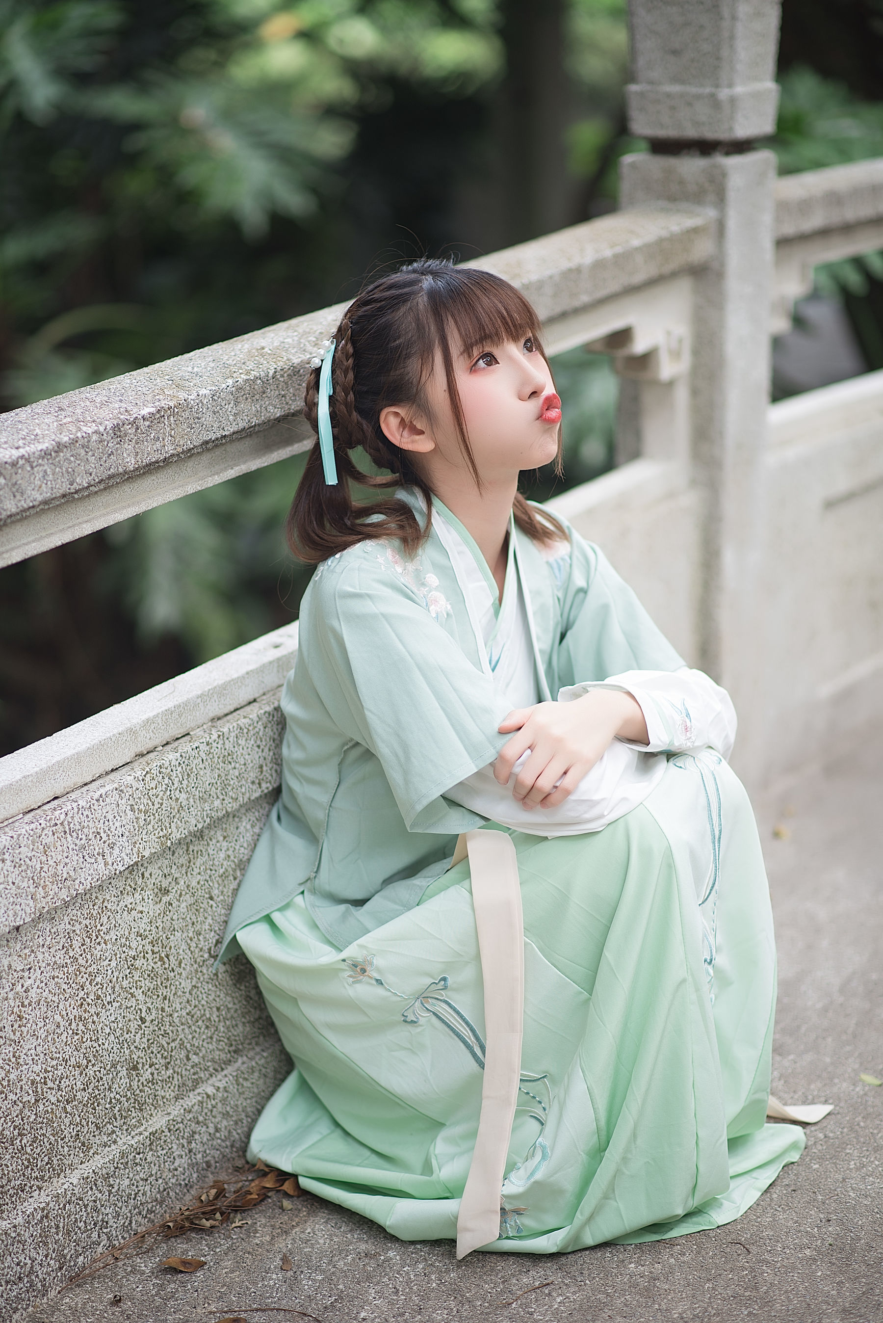 动漫博主Kitaro_绮太郎 娉娉袅袅十三余，豆蔻年华二月初