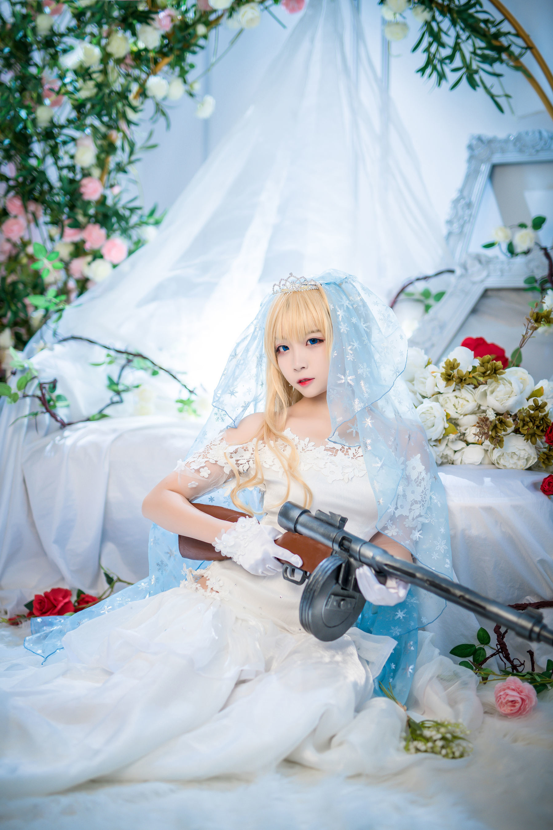人气Coser二佐Nisa 花嫁