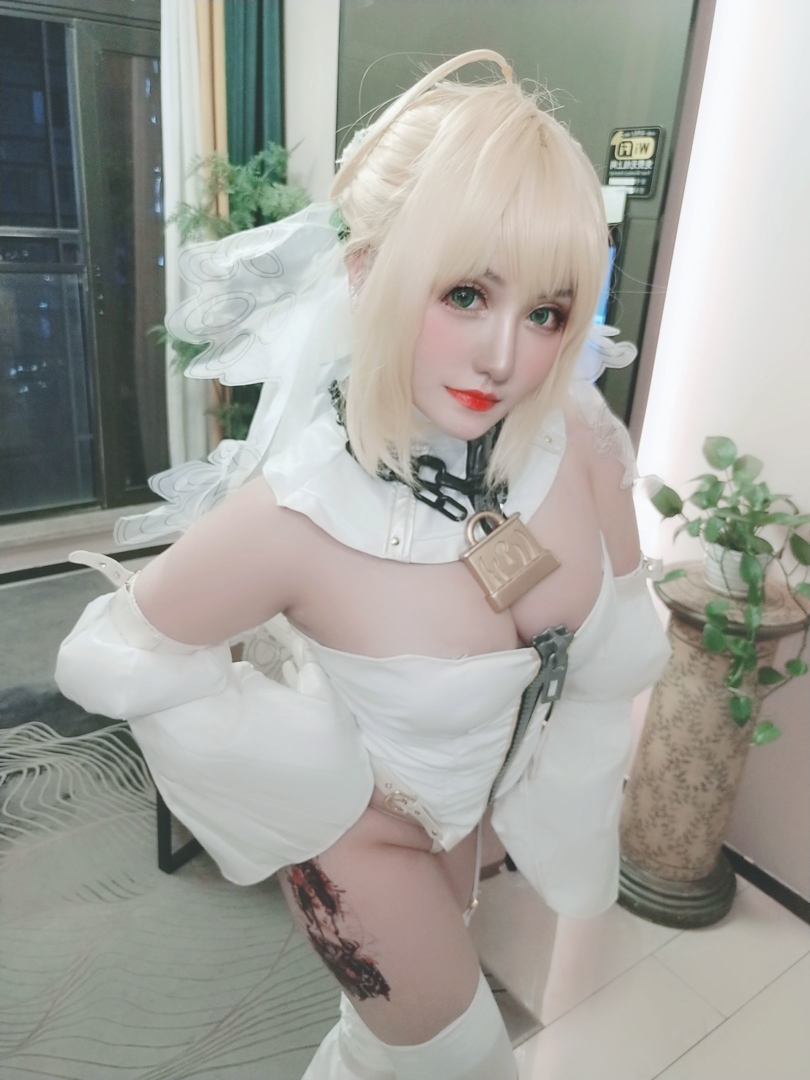夏鸽鸽不想起床 尼禄花嫁