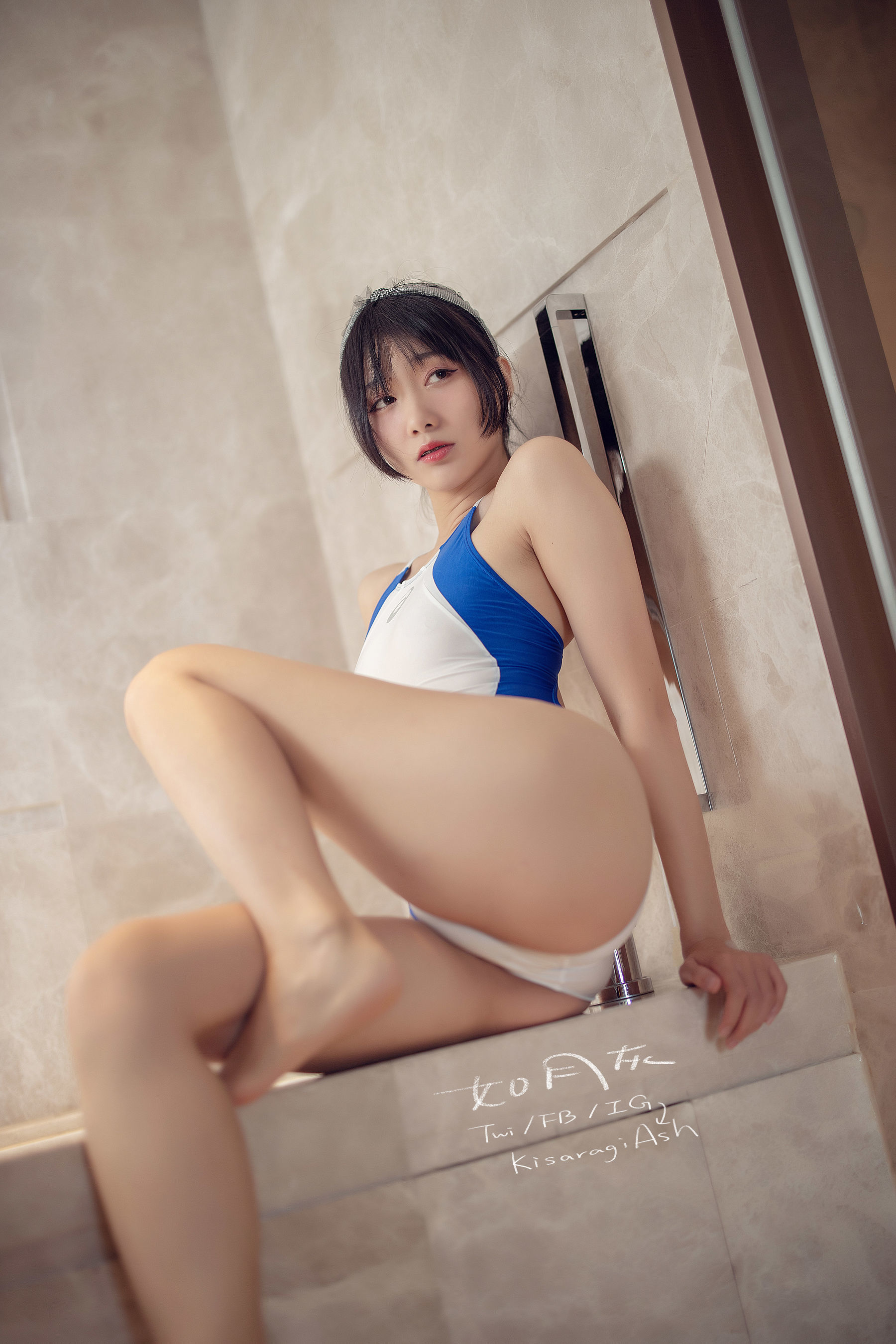 动漫博主如月灰 蓝白竞泳