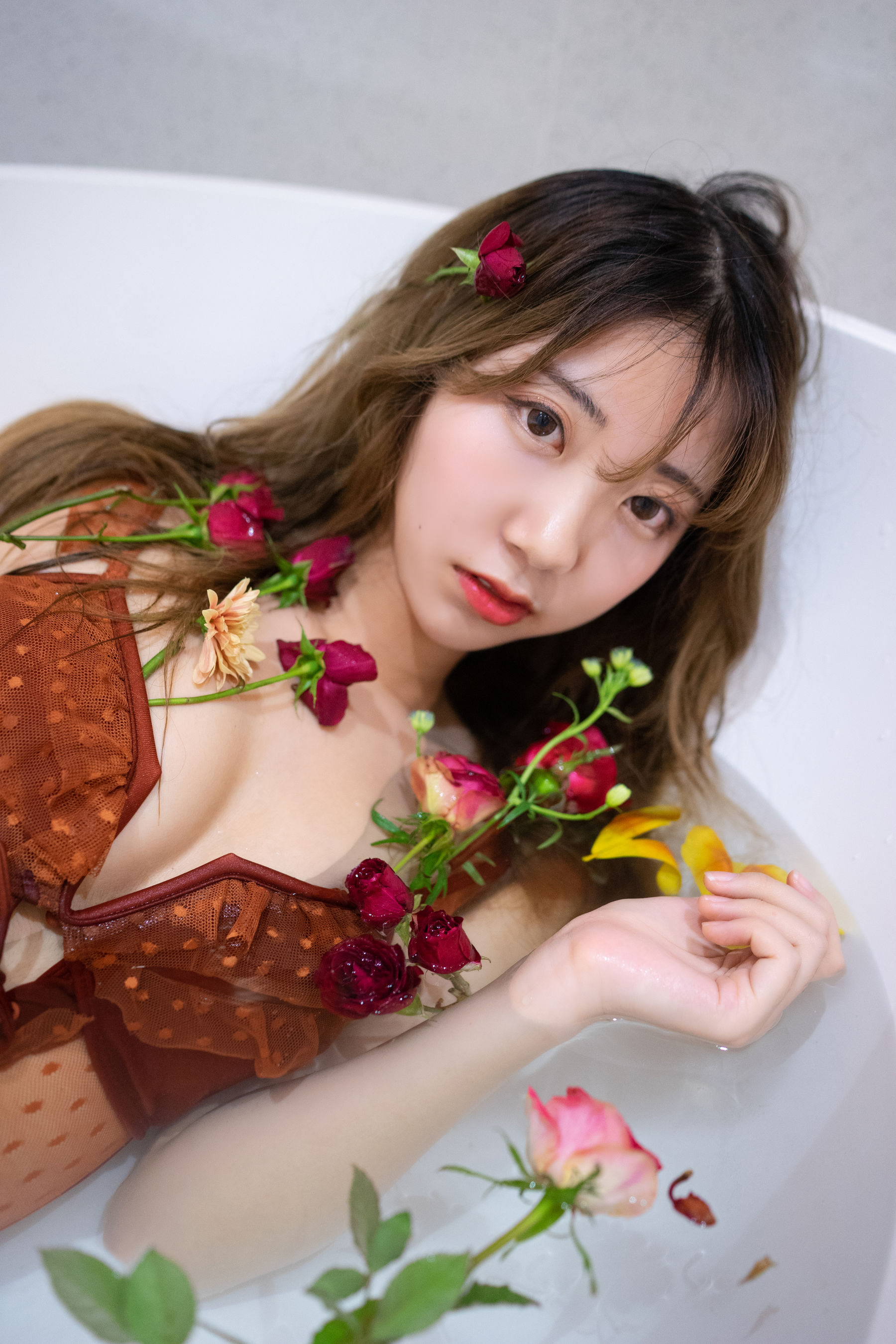 人气Coser黑川 年上彼女 橙色泳衣