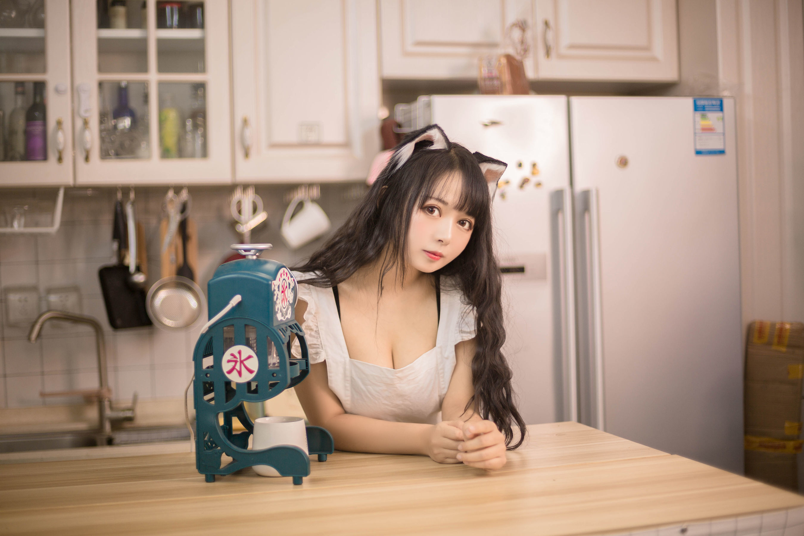 大眼萌妹黑猫猫OvO 厨房