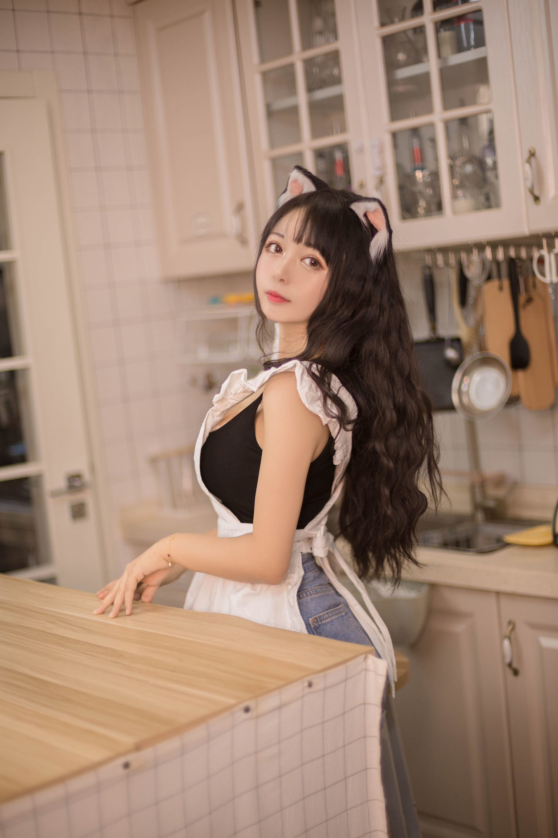 大眼萌妹黑猫猫OvO 厨房