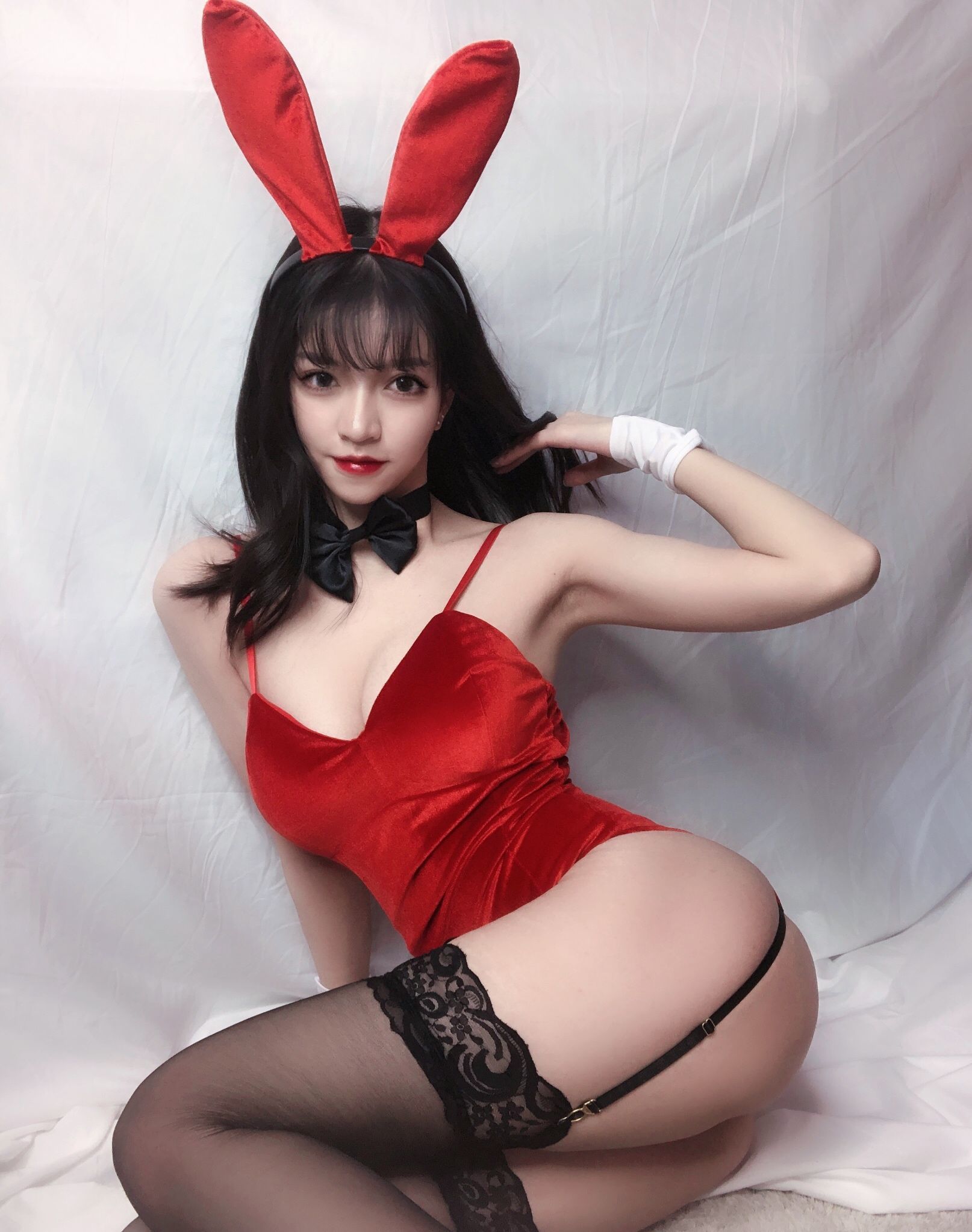 銘銘Kizami 红丝绒兔女郎