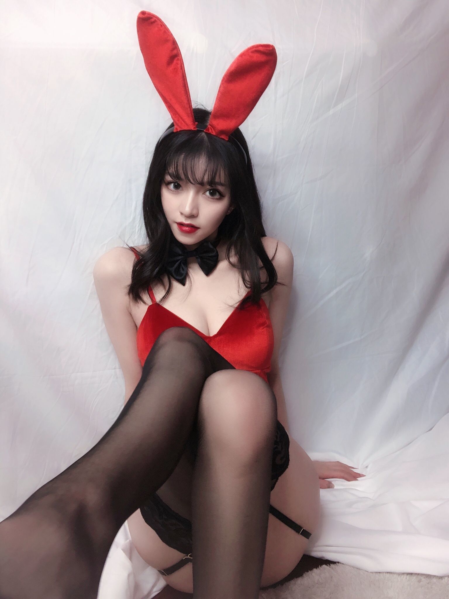 銘銘Kizami 红丝绒兔女郎