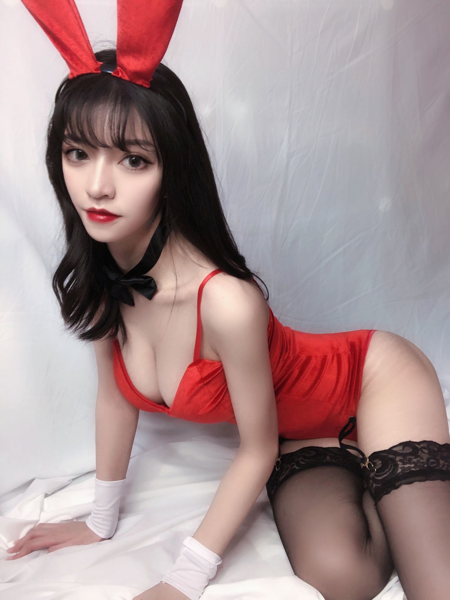 銘銘Kizami 红丝绒兔女郎