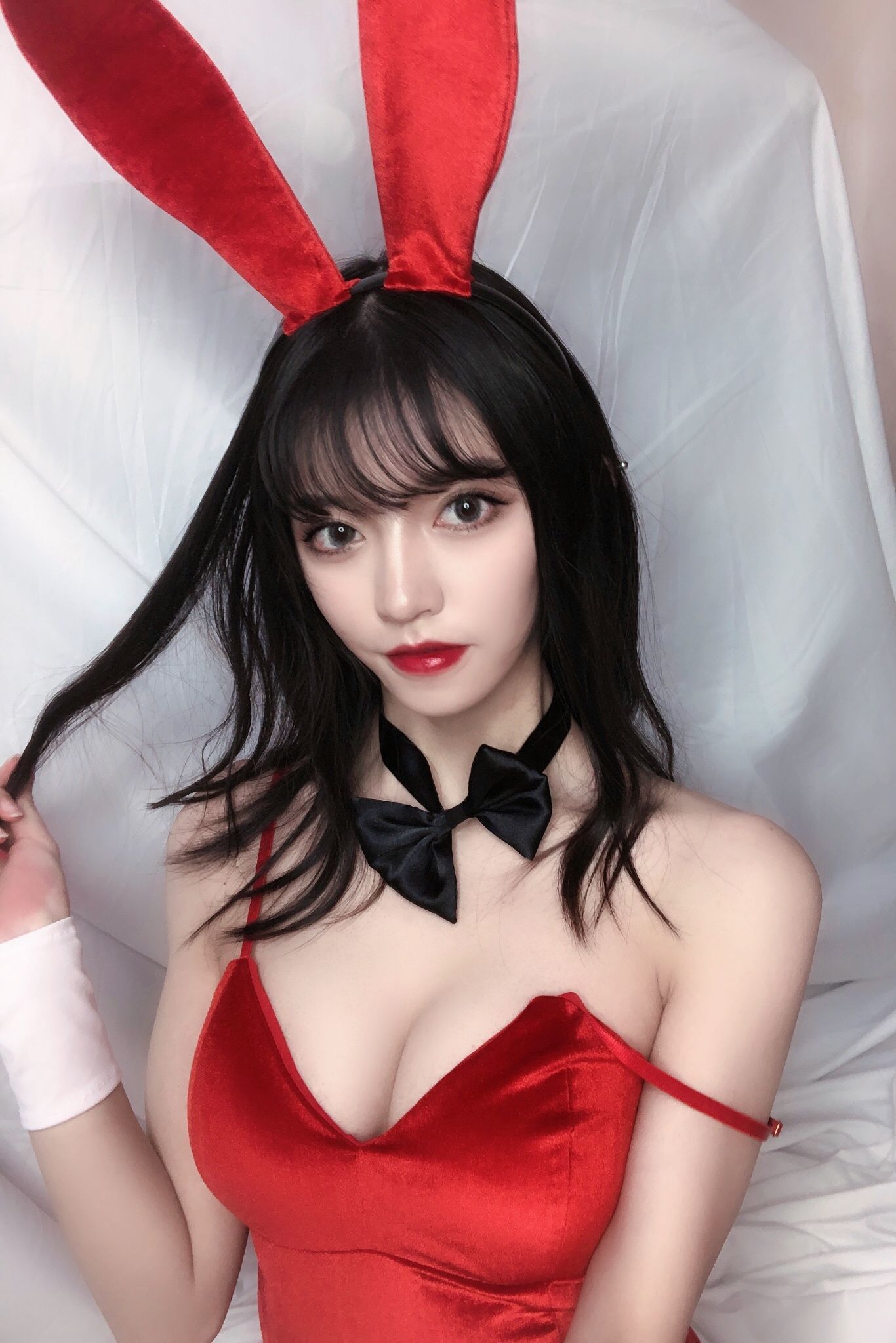 銘銘Kizami 红丝绒兔女郎