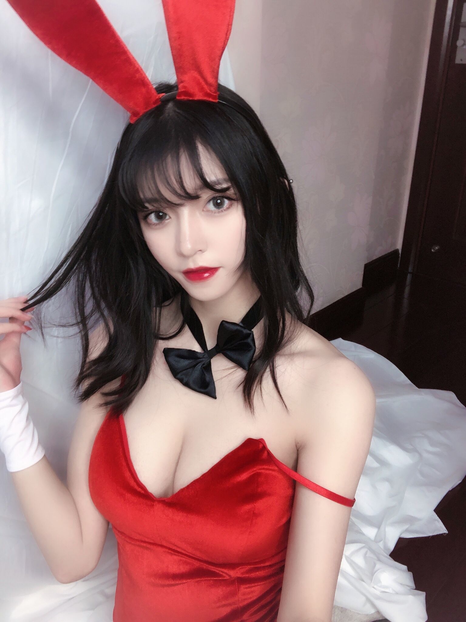 銘銘Kizami 红丝绒兔女郎