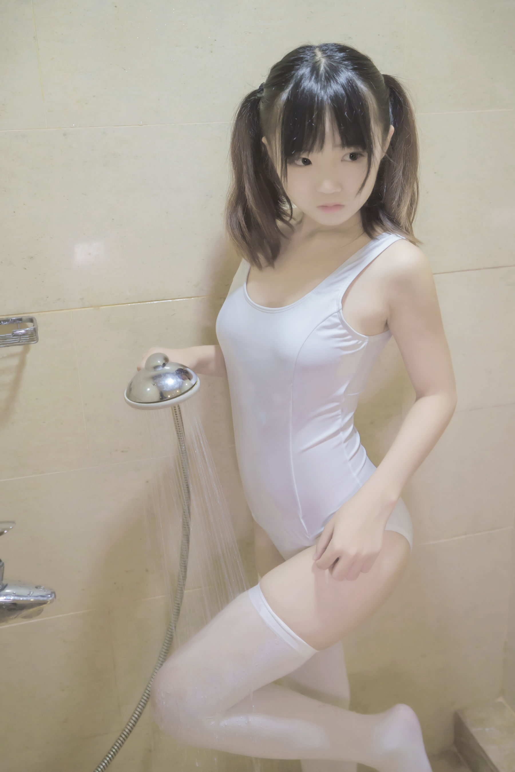 萝莉御子Yumiko 白色死库水