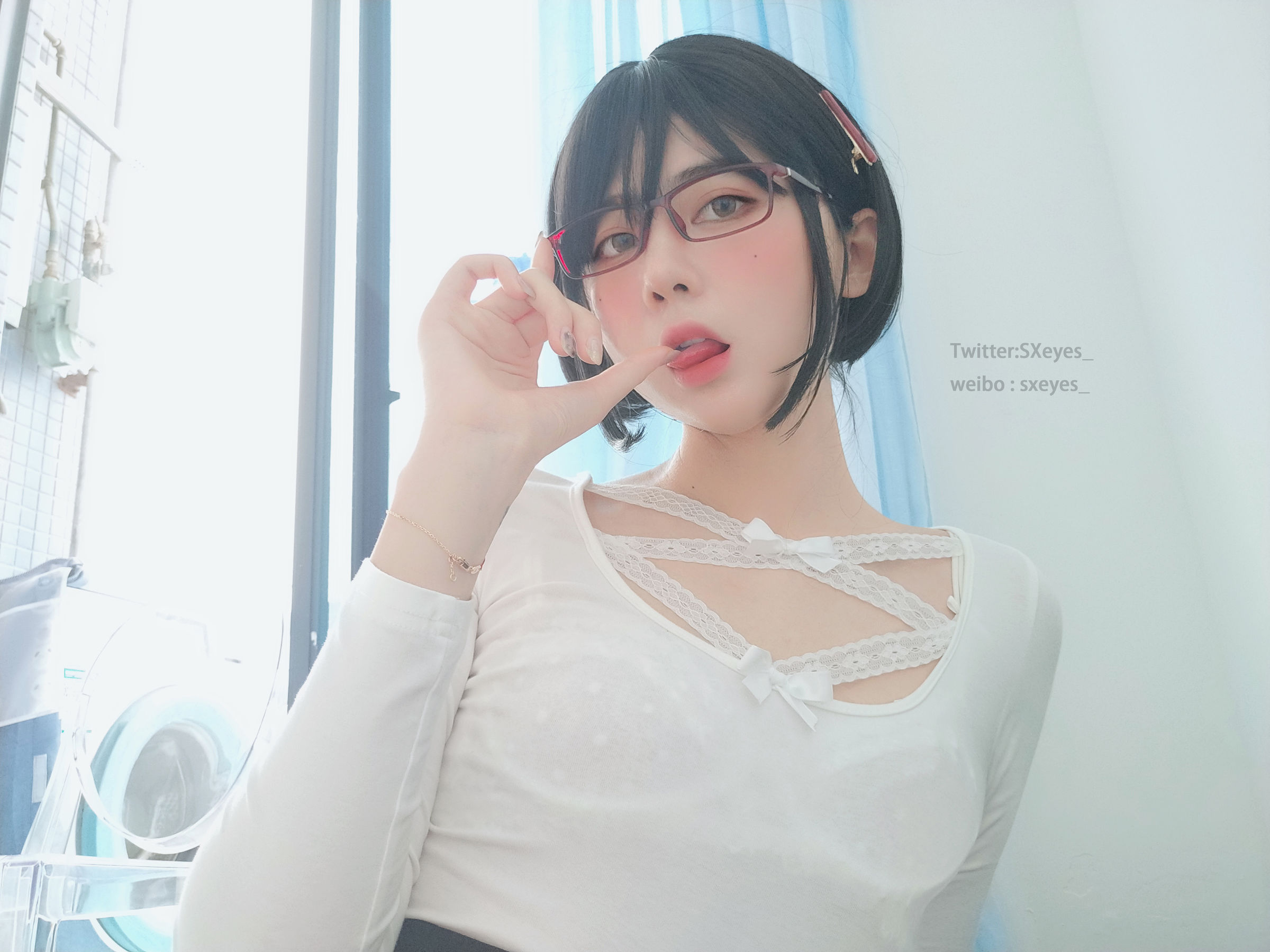 萌妹子眼酱大魔王w 白蕾丝姐姐