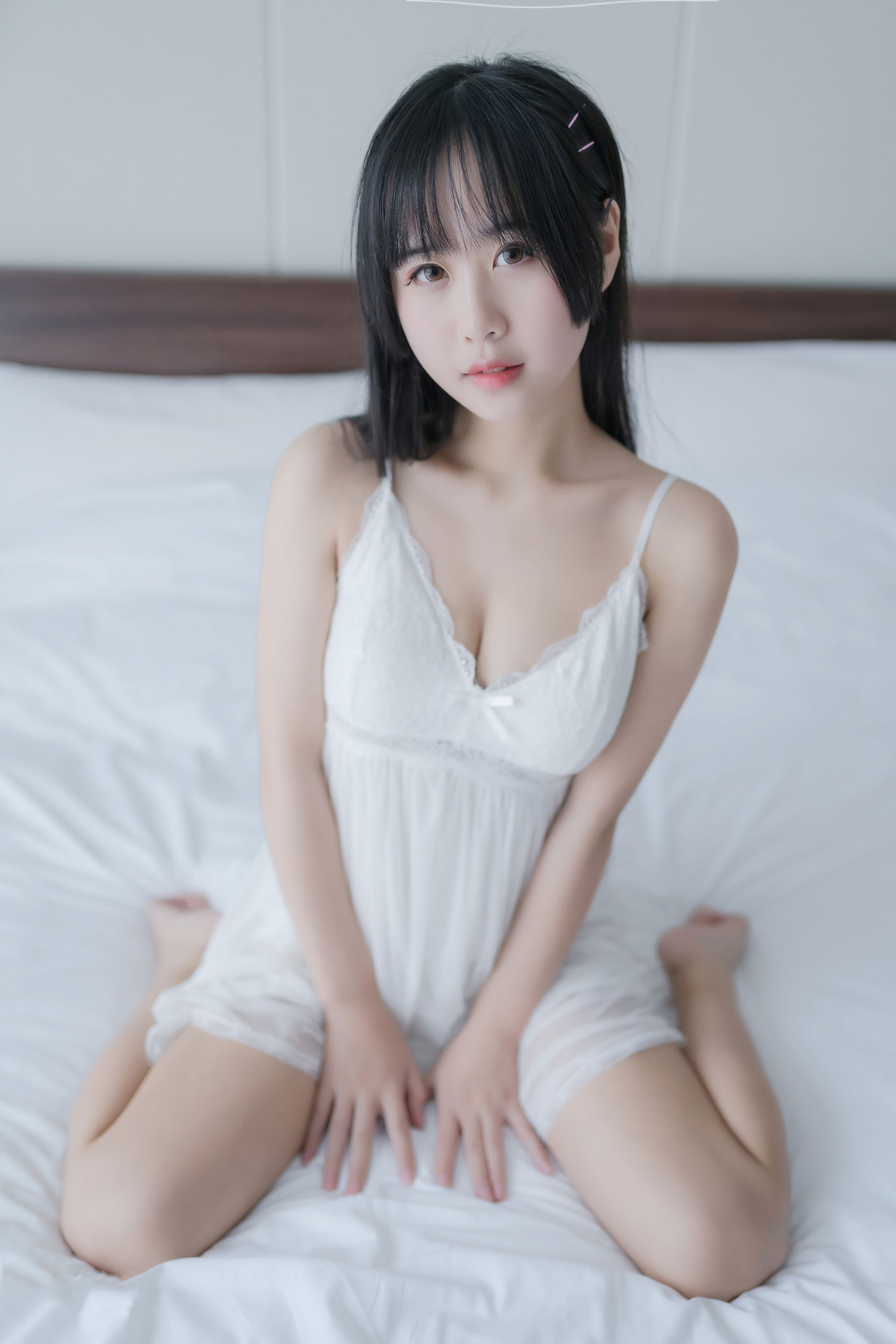 阳光美少女萌芽儿o0 白色私房