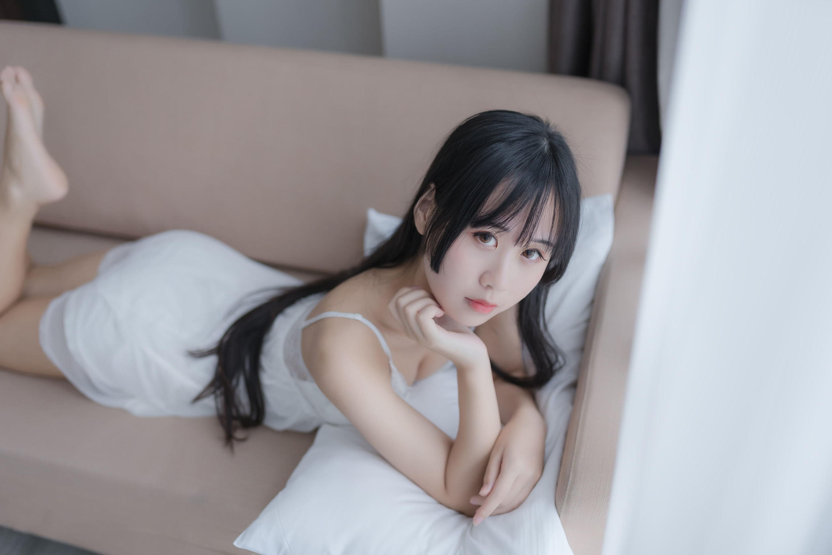 阳光美少女萌芽儿o0 白色私房