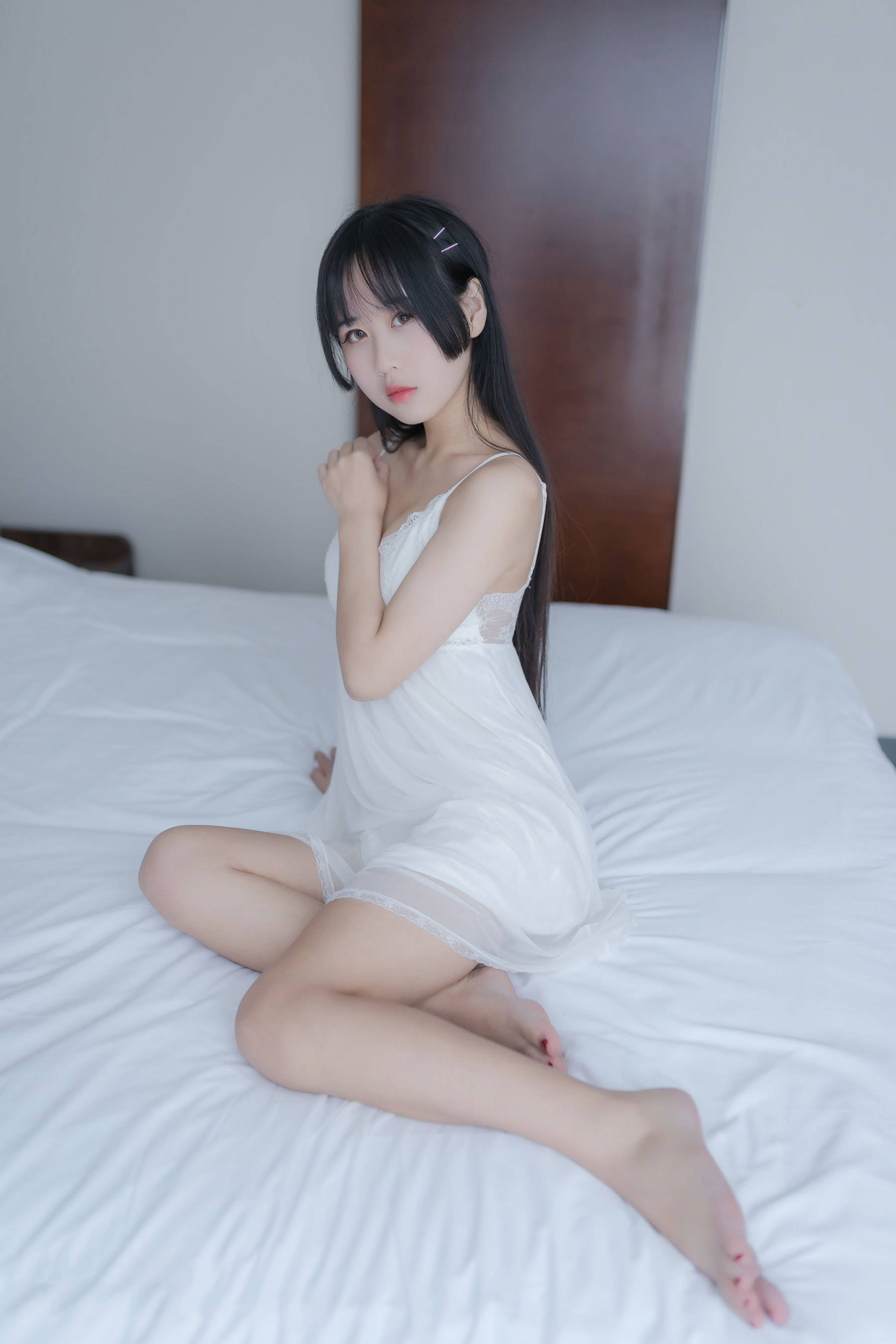 阳光美少女萌芽儿o0 白色私房