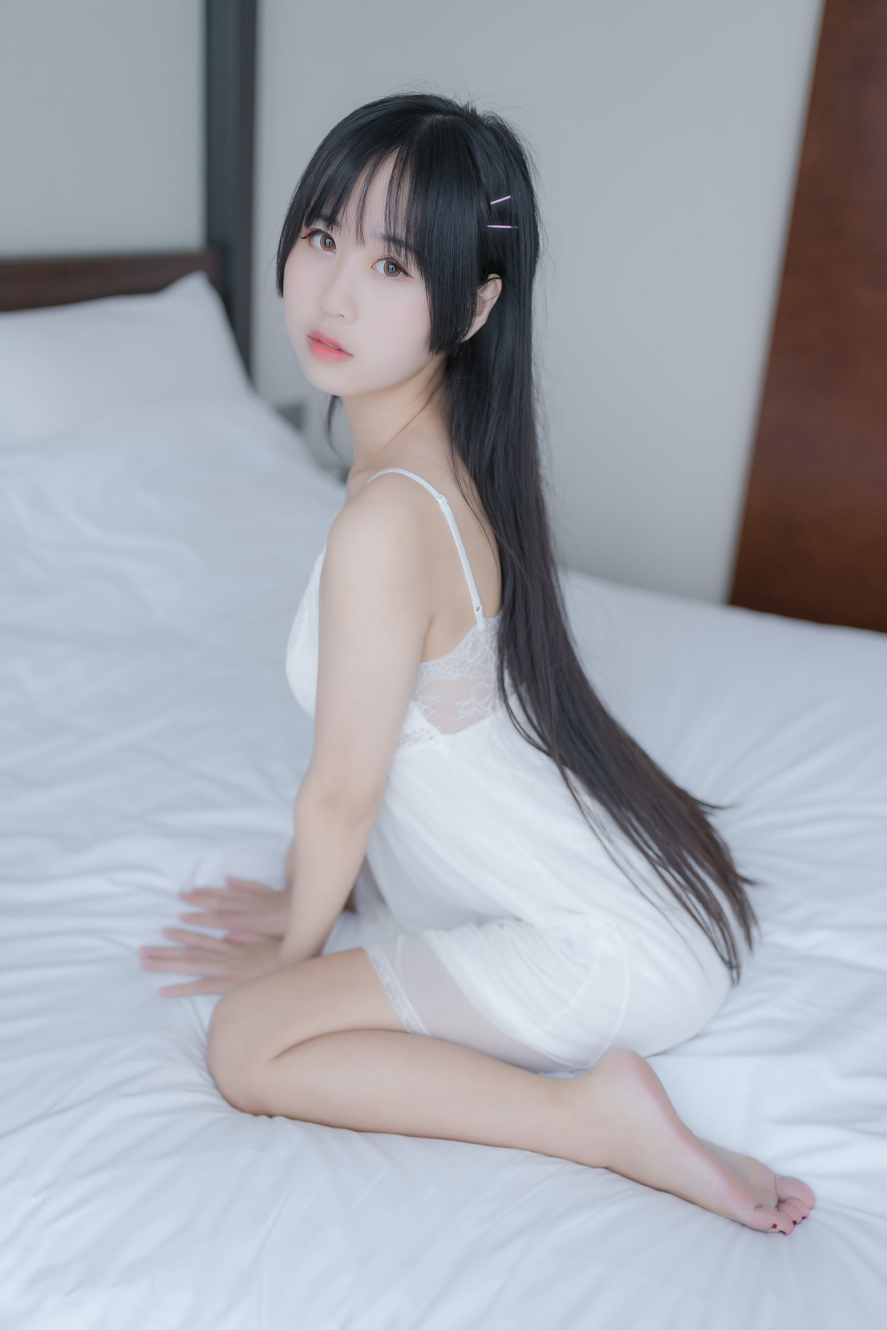 阳光美少女萌芽儿o0 白色私房