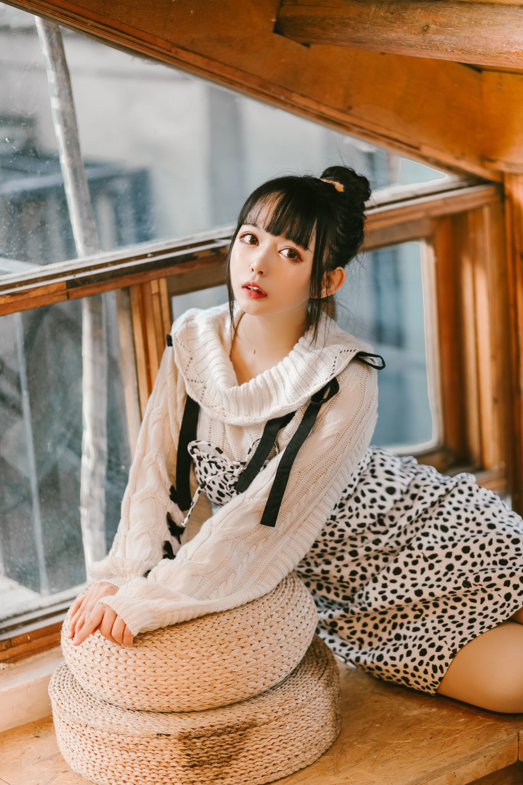 大眼萌妹黑猫猫OvO 少女心事