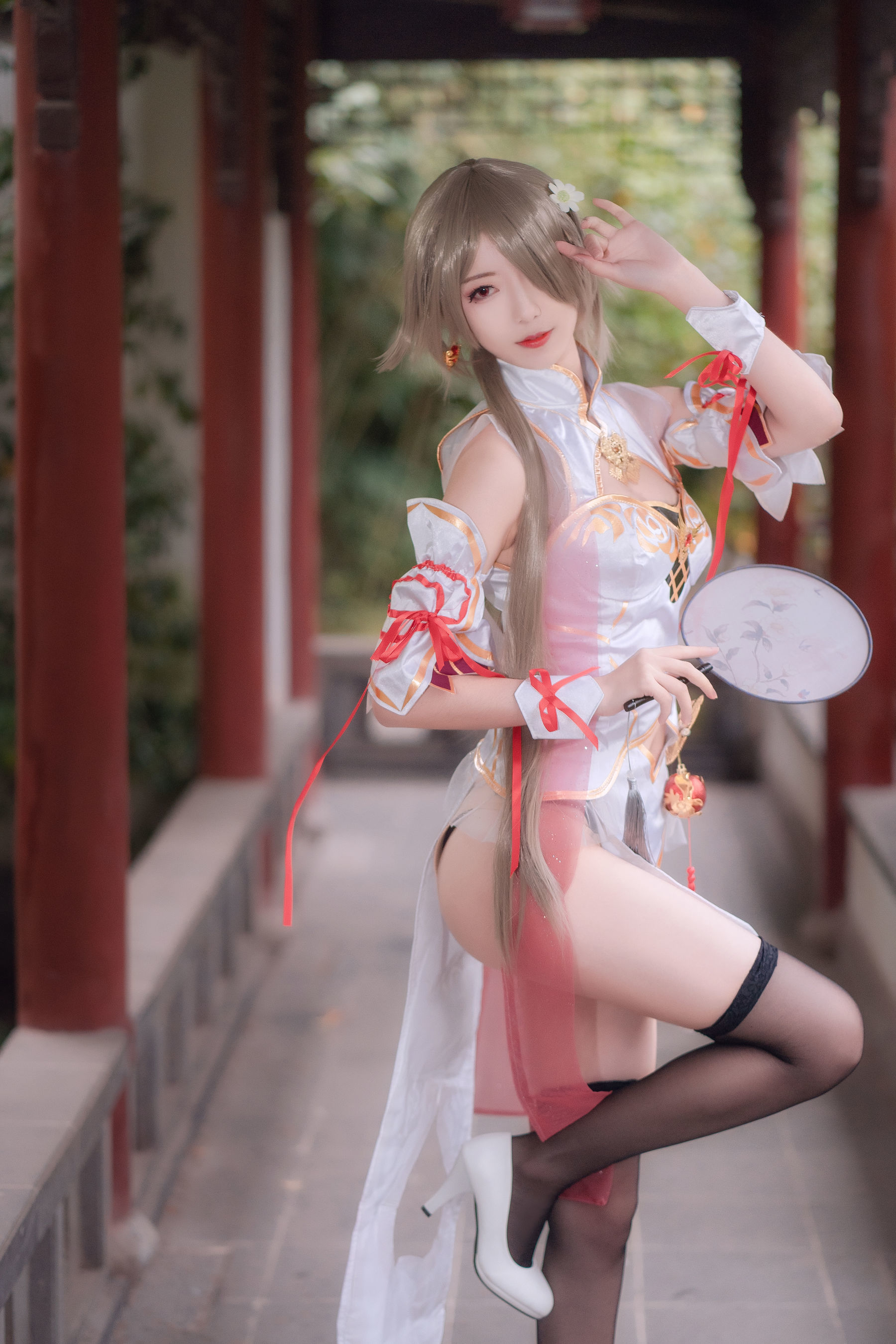 小姐姐弥音音ww 浣溪沙