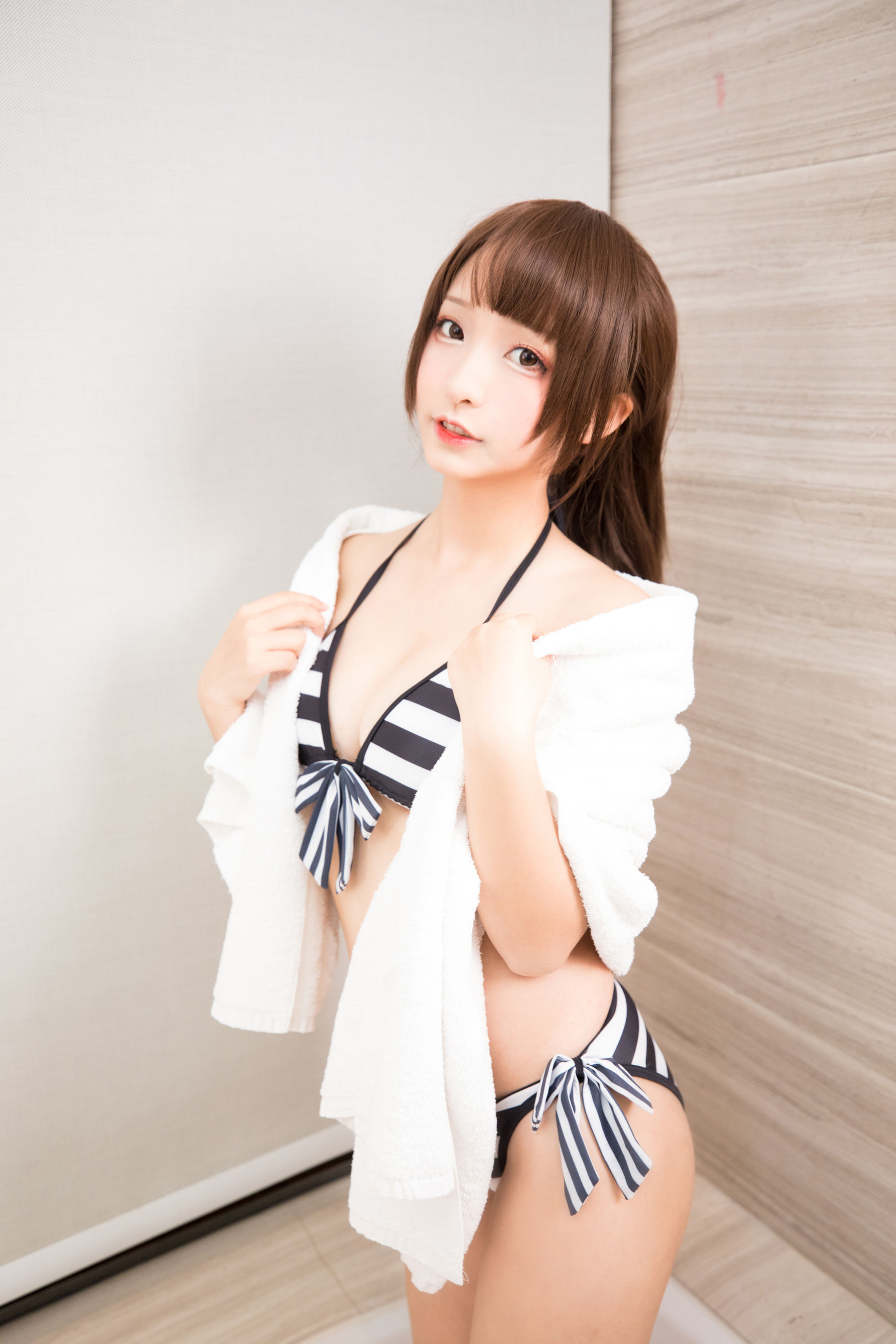萝莉神楽板真冬 君の世界に