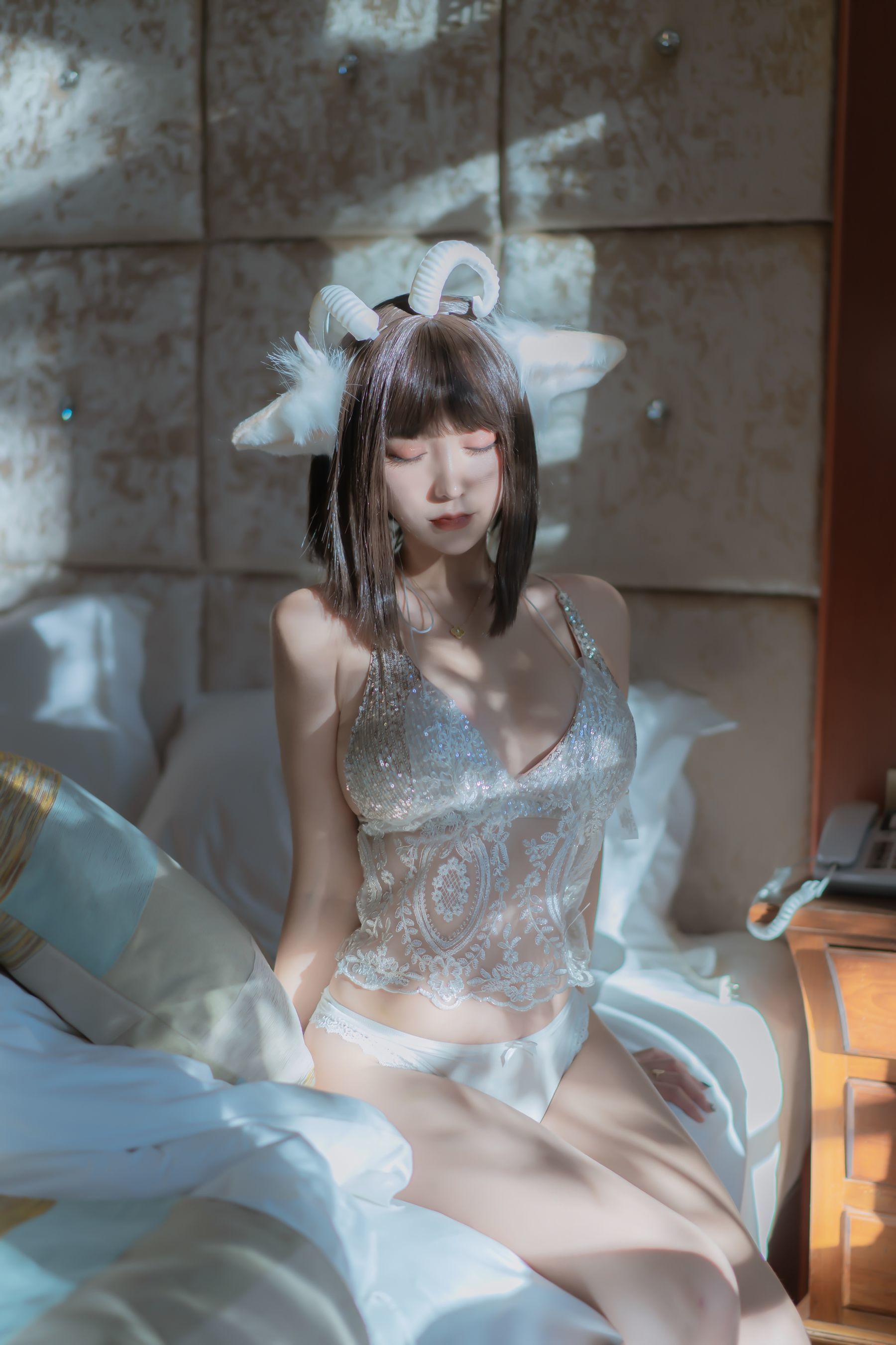 斗鱼米线线sama写真 喵小羊