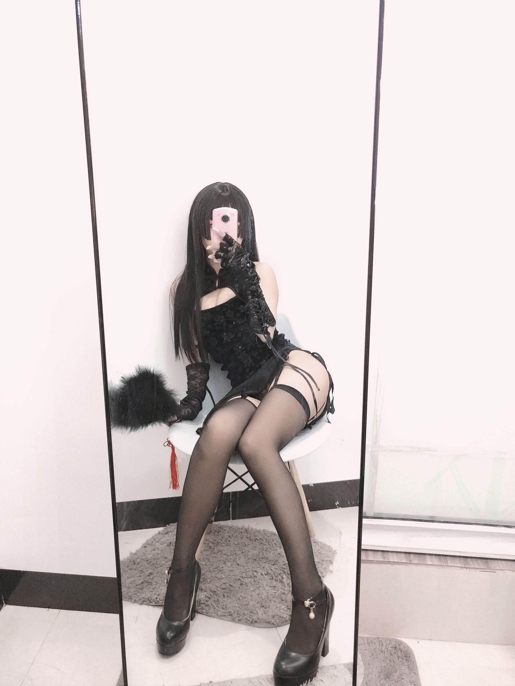 白嫩美少女鬼畜瑶 黑色旗袍