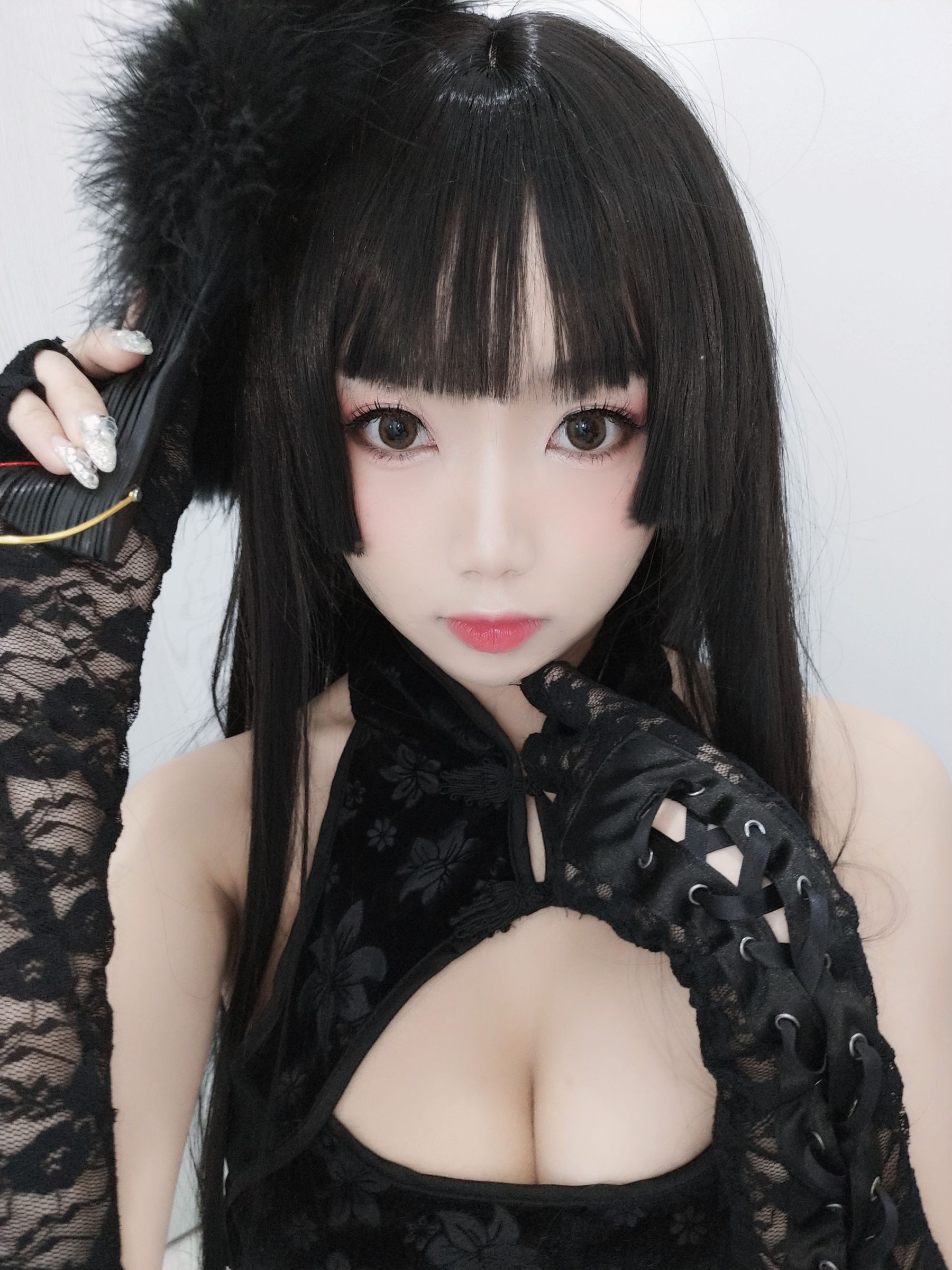 白嫩美少女鬼畜瑶 黑色旗袍