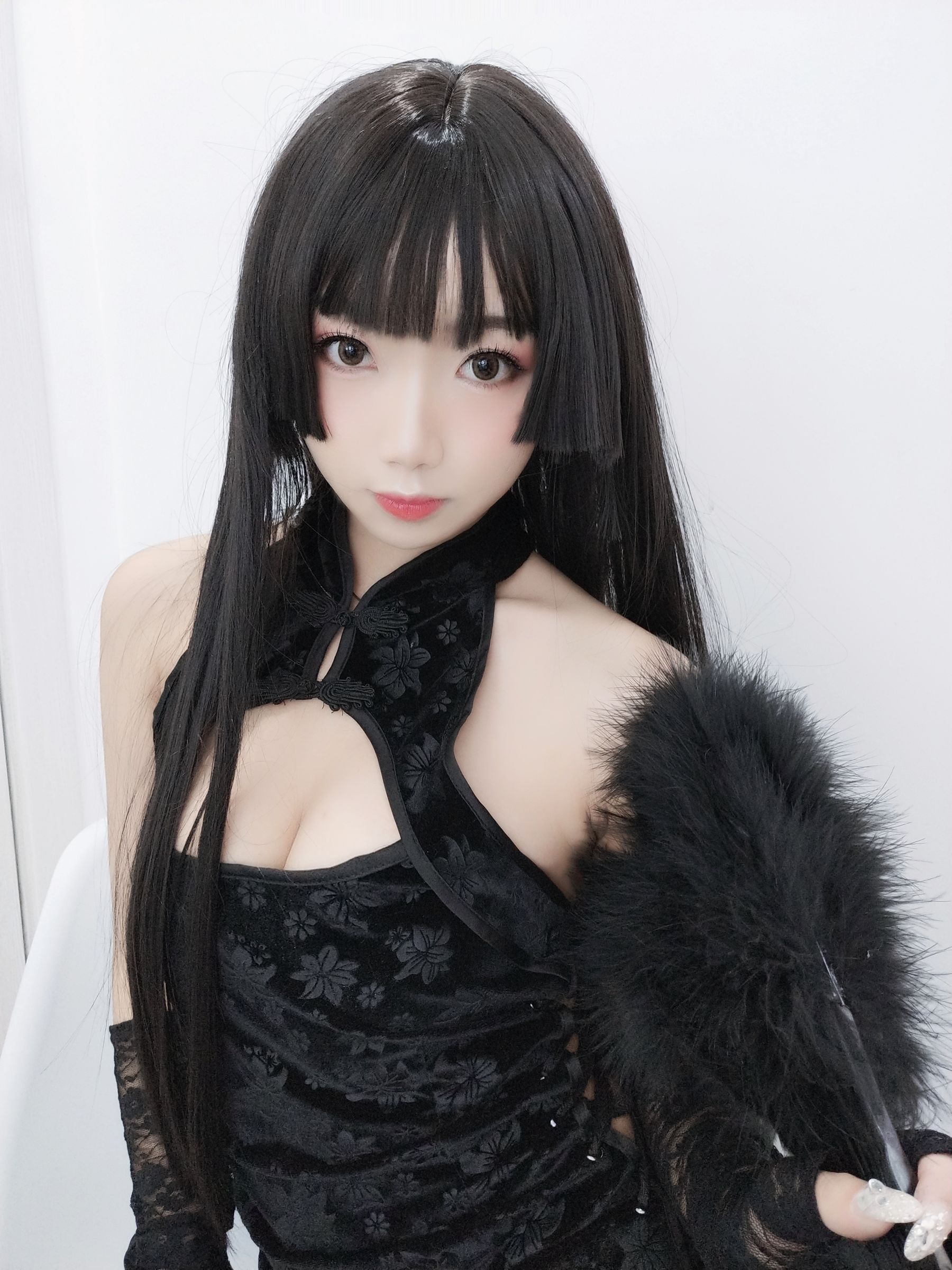 白嫩美少女鬼畜瑶 黑色旗袍