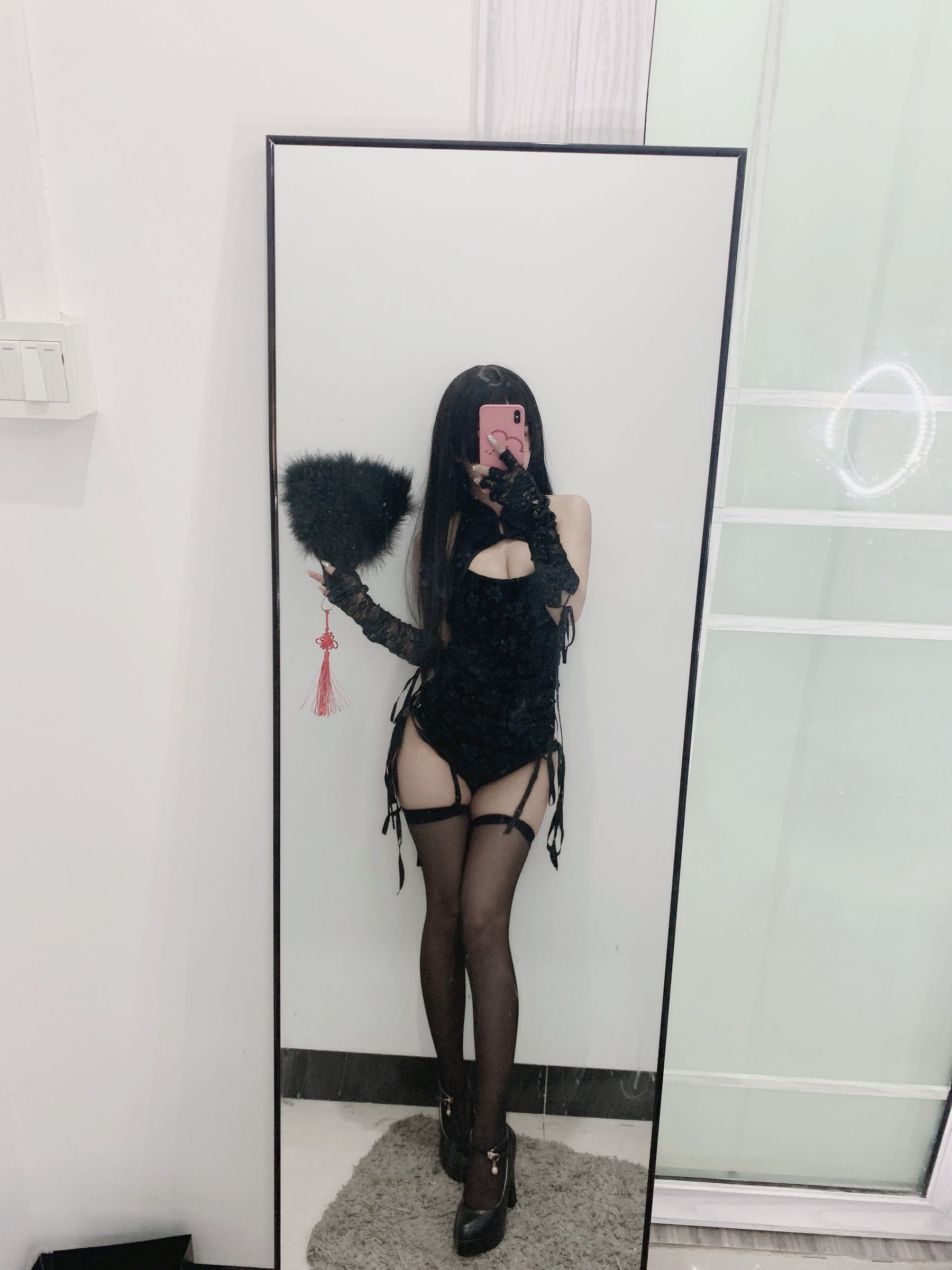 白嫩美少女鬼畜瑶 黑色旗袍