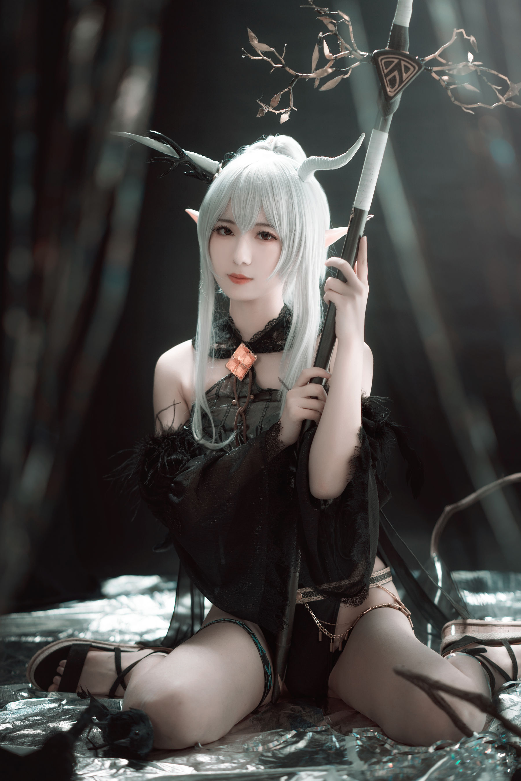 小姐姐弥音音ww 明日方舟 闪灵
