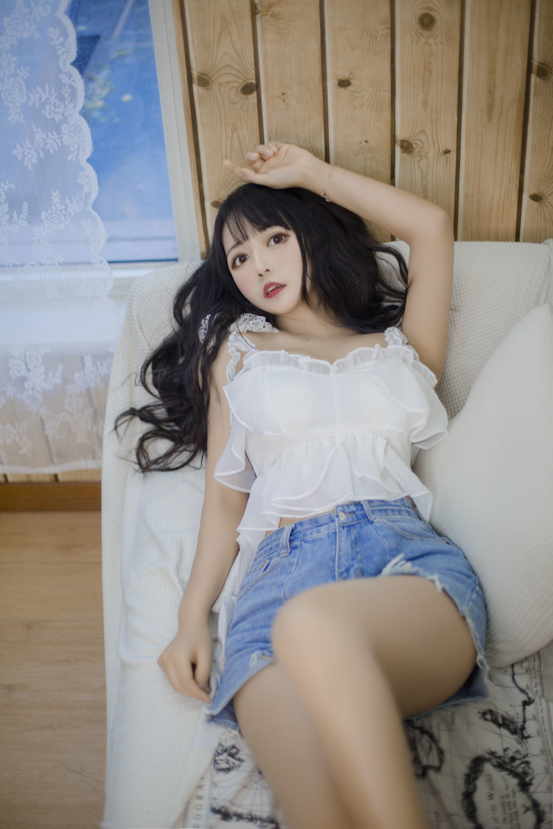 大眼萌妹黑猫猫OvO 客厅