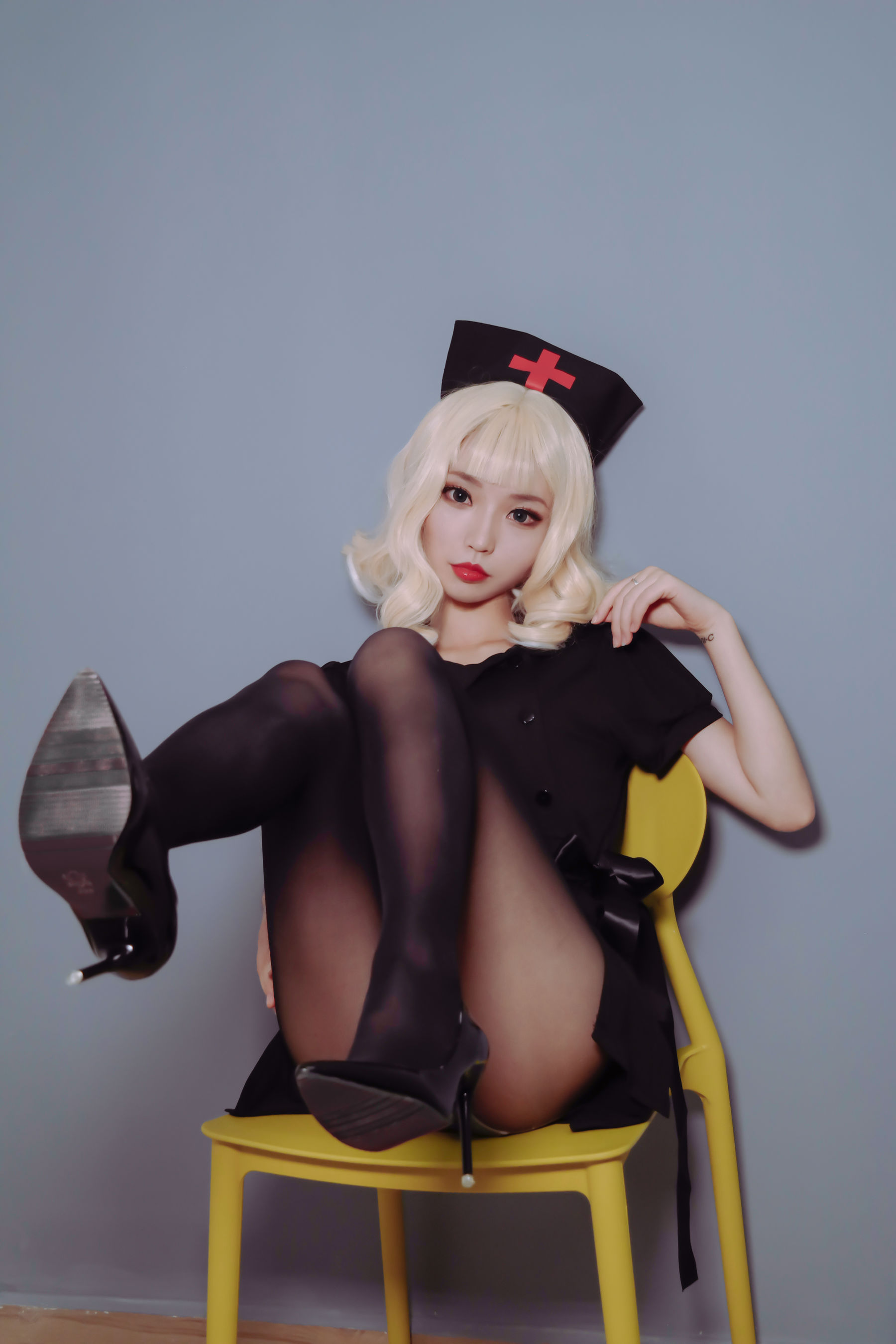 萌妹白易子教主 明信片