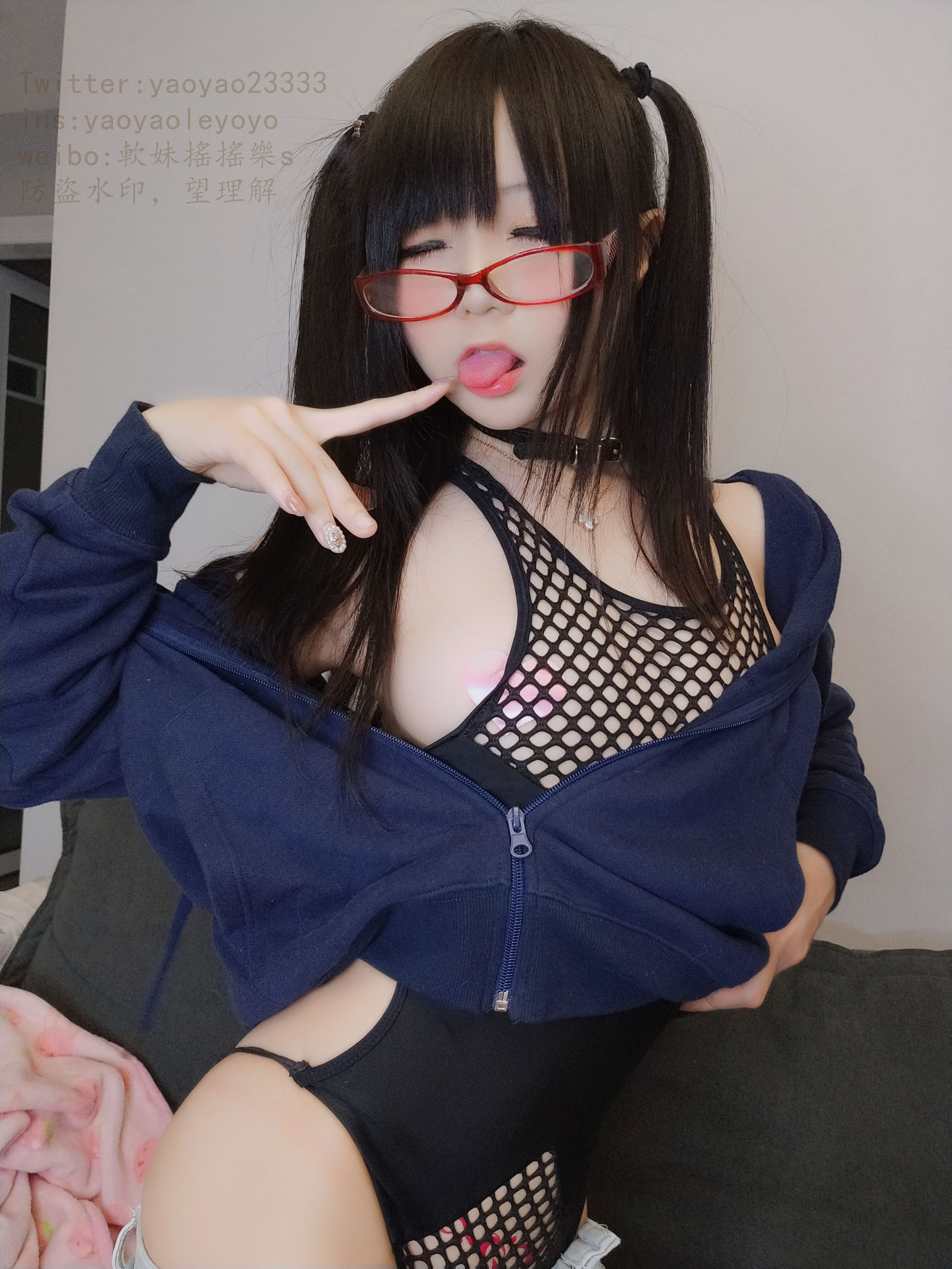 萌妹子Coser摇摇乐yoyo 黑网情趣
