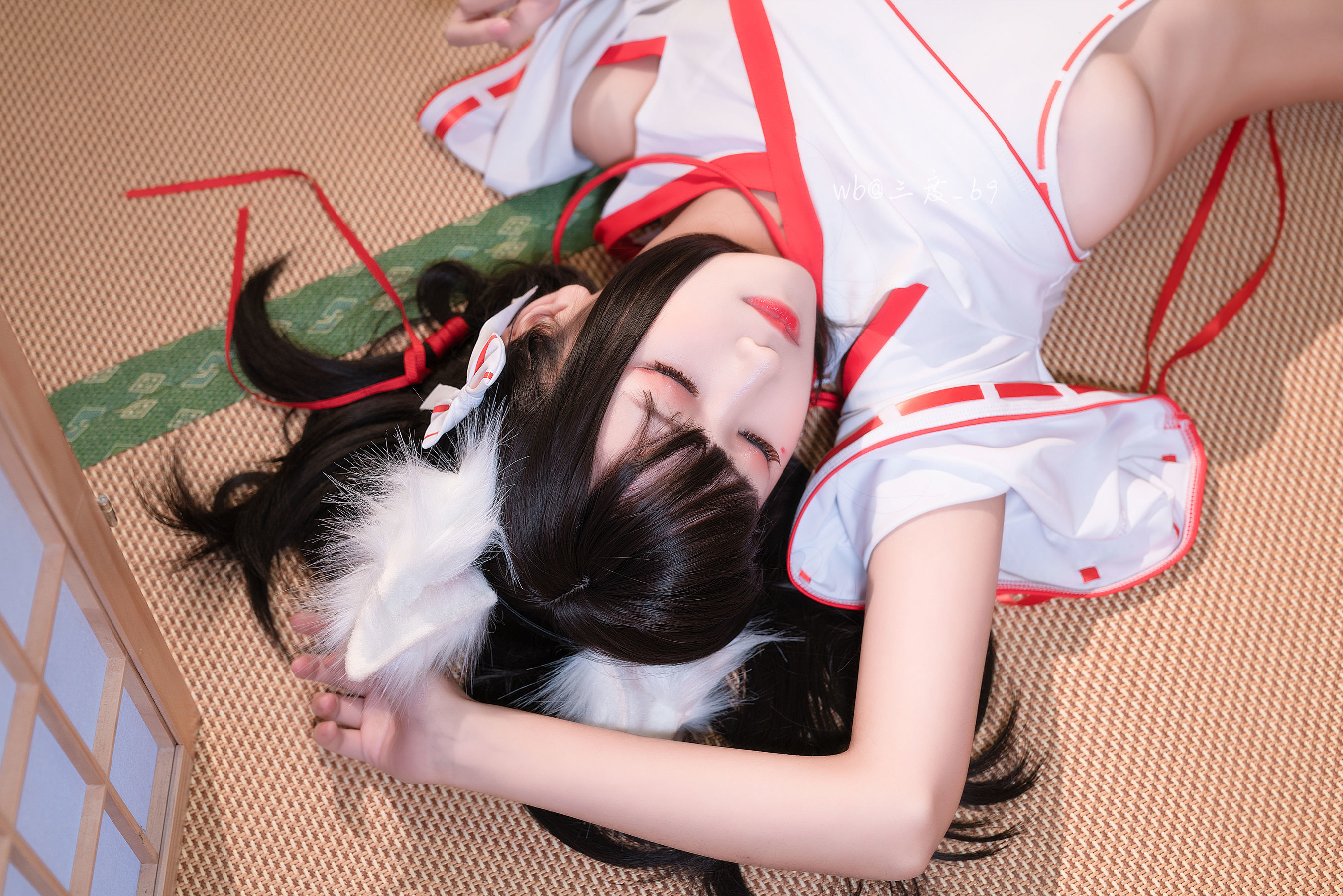 微博妹子三度_69 狐巫女