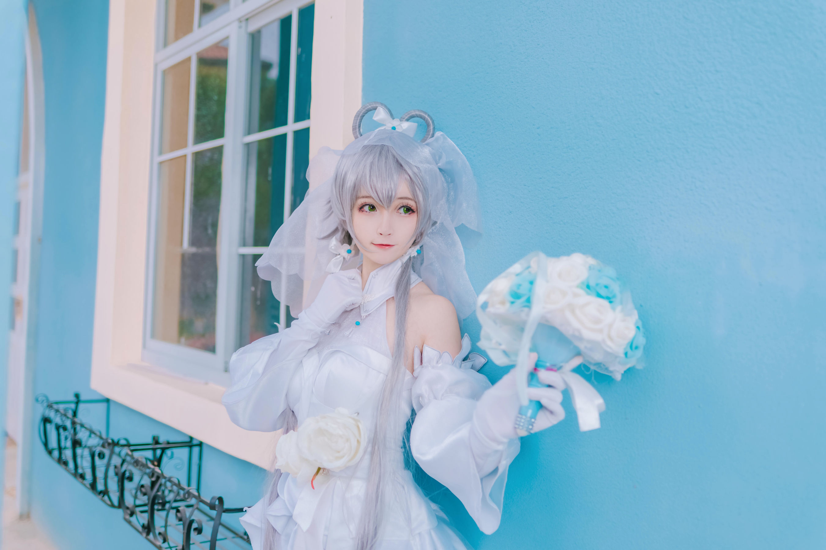 萌宠博主yui金鱼 洛天依婚纱