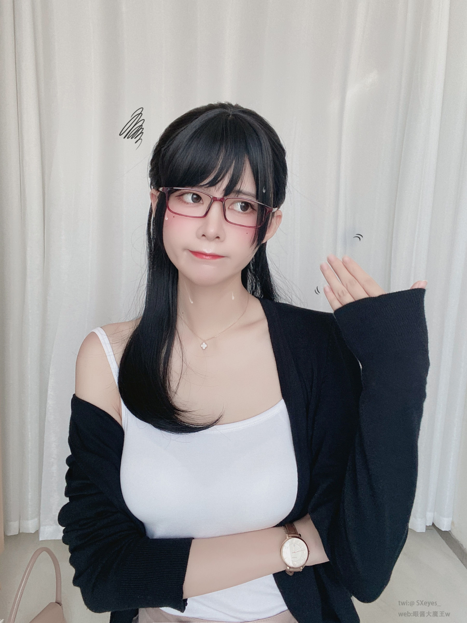 萌妹子眼酱大魔王w 爱喝可乐的OL