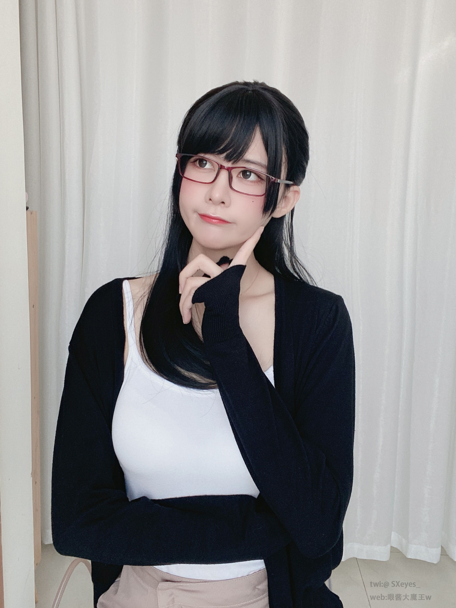 萌妹子眼酱大魔王w 爱喝可乐的OL