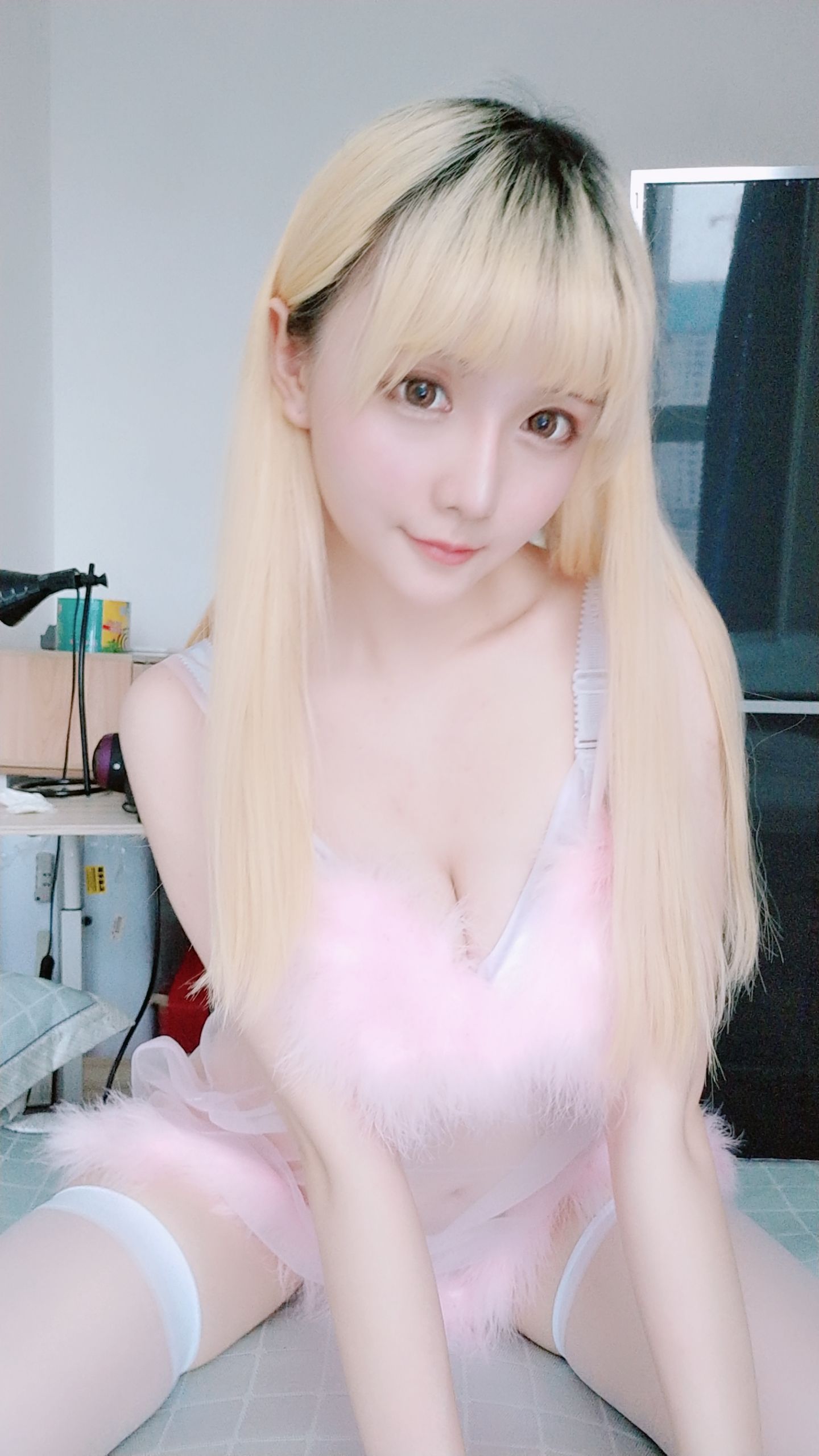 Coser小姐姐星之迟迟 粉红睡衣