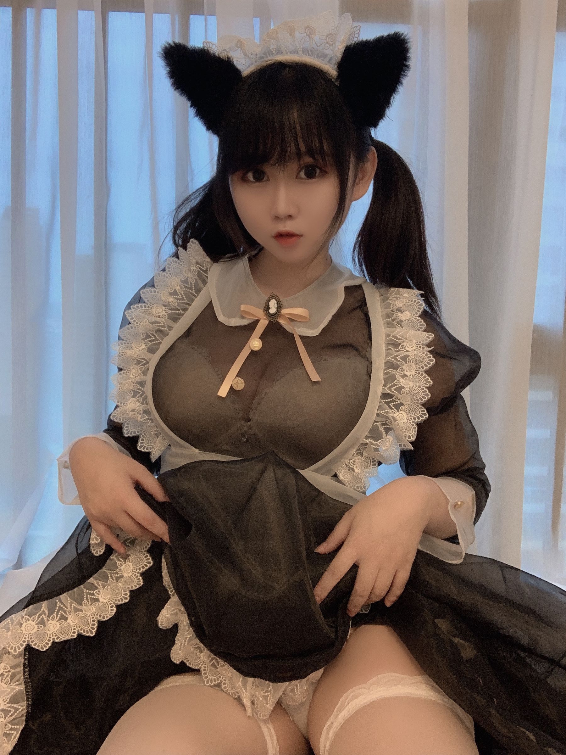 蜜桃少女是依酱呀 黑丝女仆