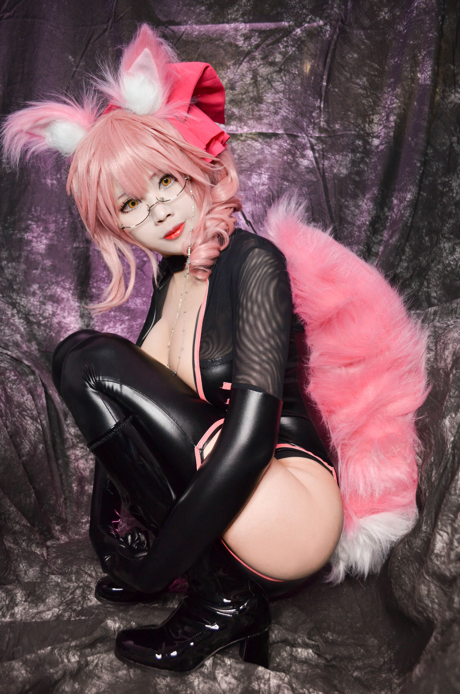 Coser萱-KaYa Tamamo Secretary (Fate Grand Order)