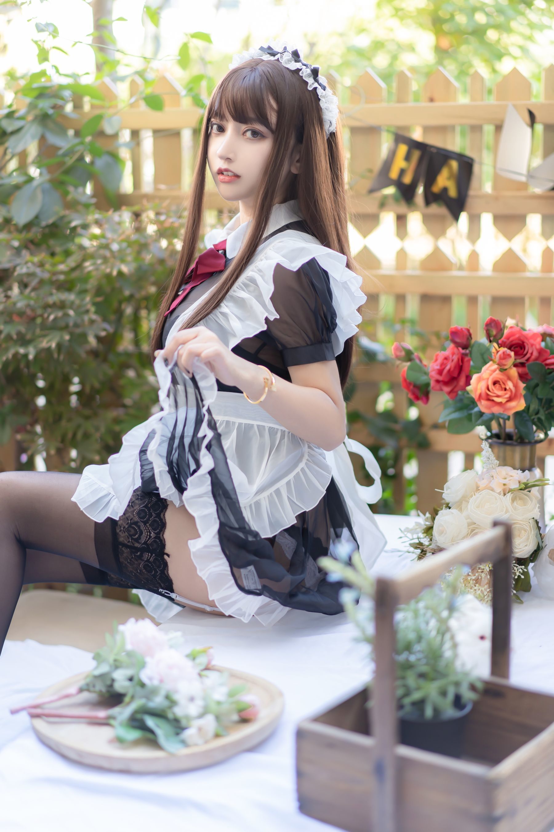 斗鱼米线线sama写真 透明女仆