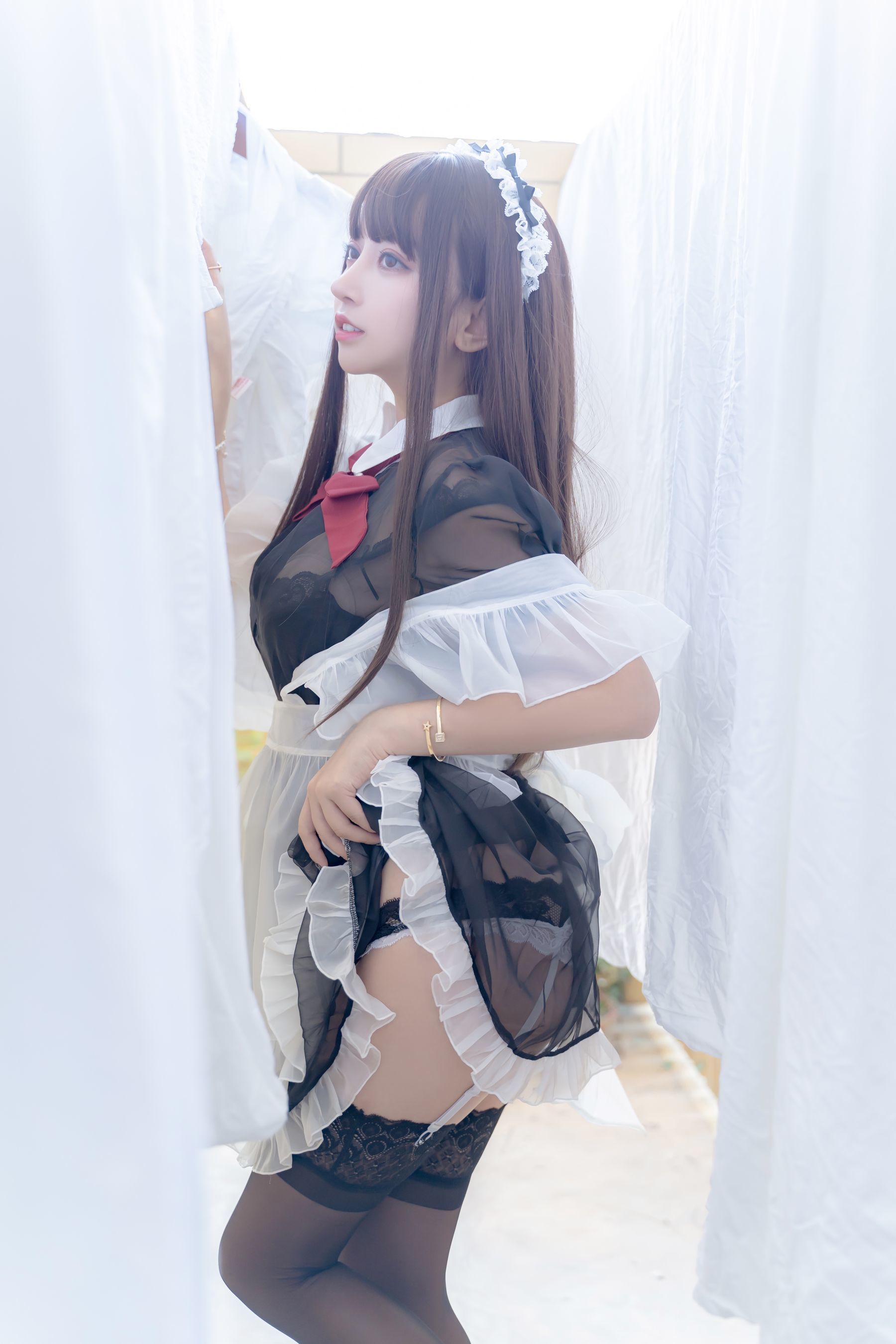 斗鱼米线线sama写真 透明女仆