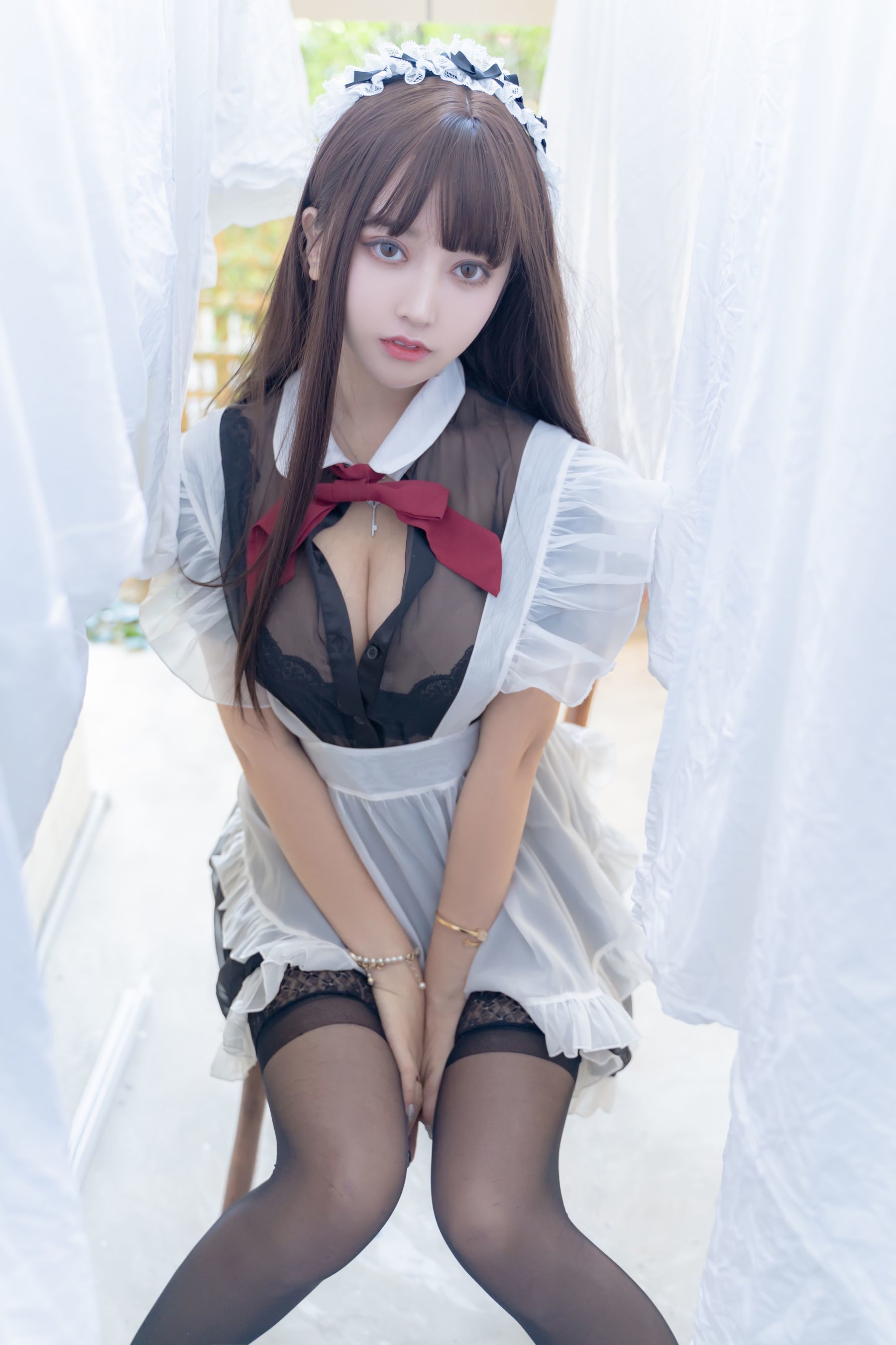 斗鱼米线线sama写真 透明女仆