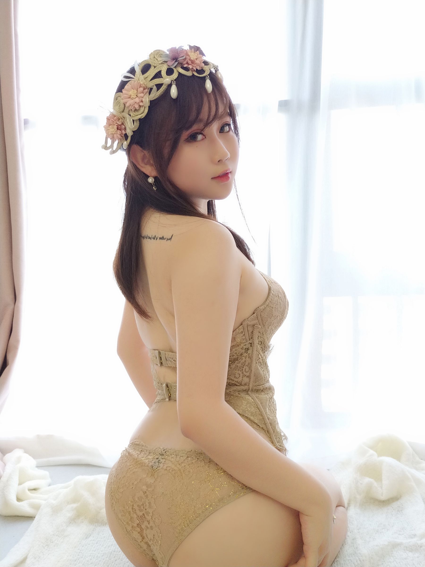 蜜桃少女是依酱呀 睡衣
