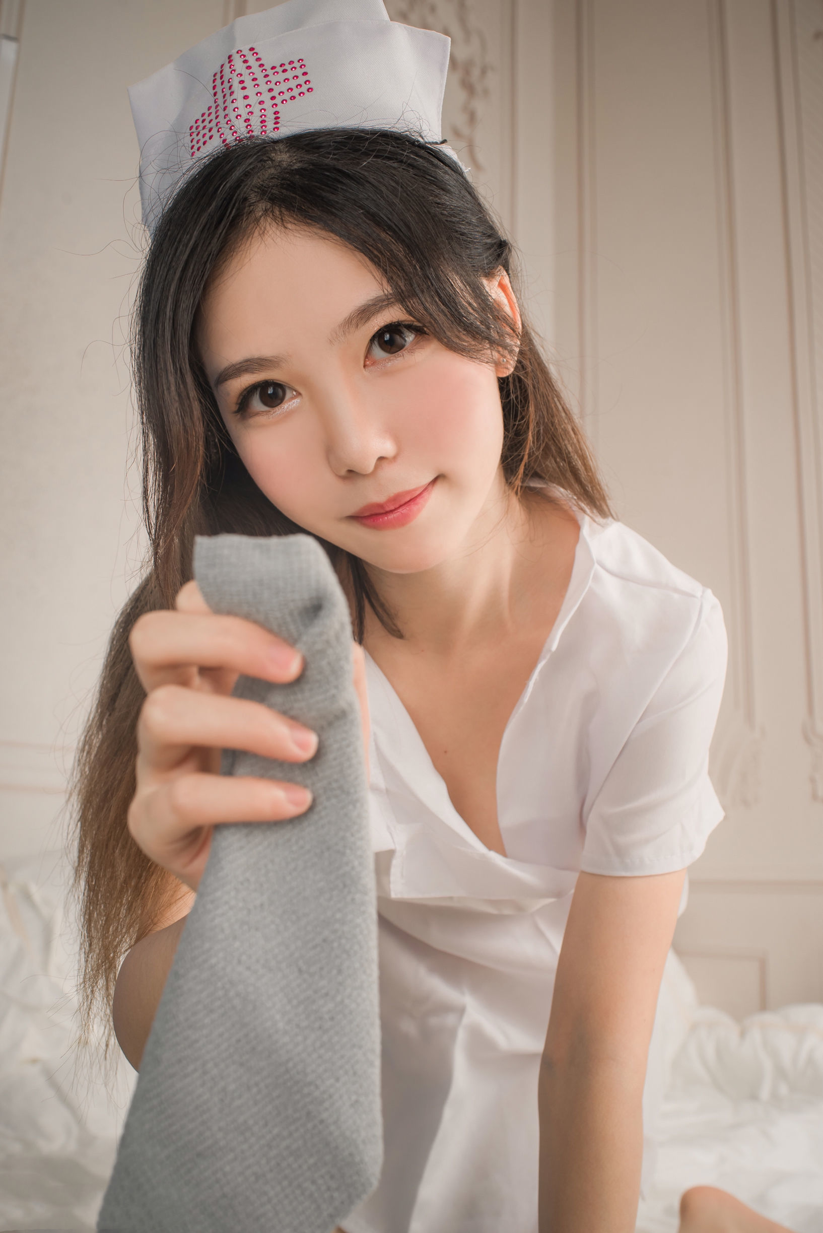 抖娘-利世图集 俏皮小护士