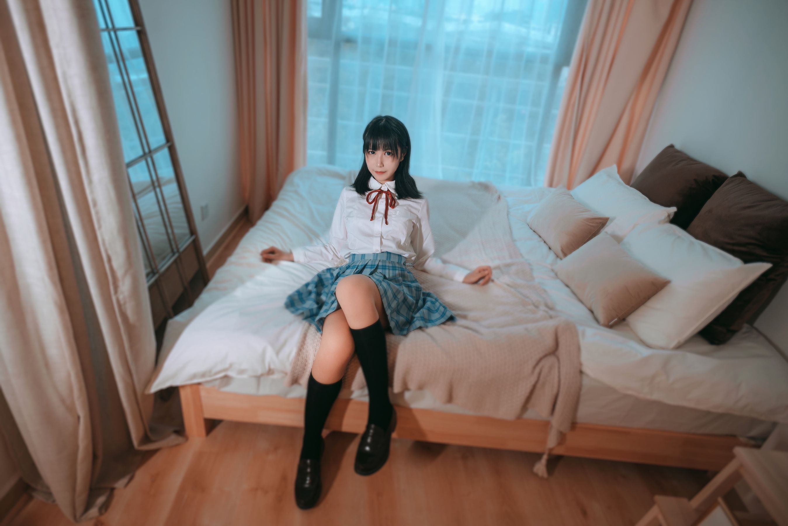 COSER美女逐月su 女儿的朋友