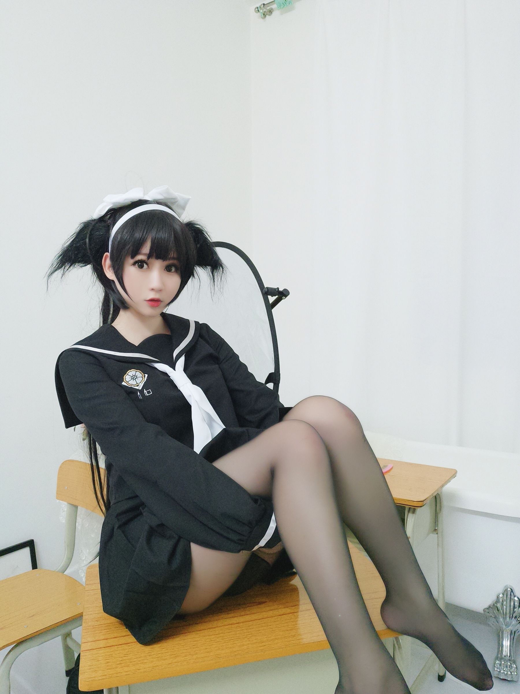 蜜桃少女是依酱呀 爱岩