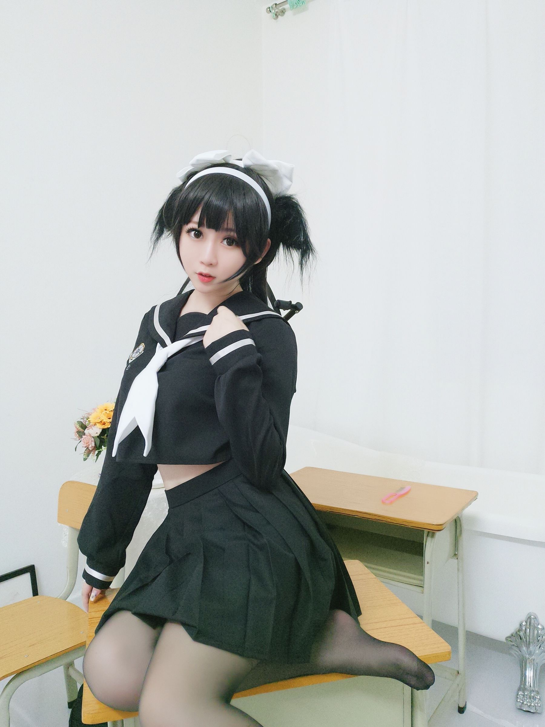 蜜桃少女是依酱呀 爱岩
