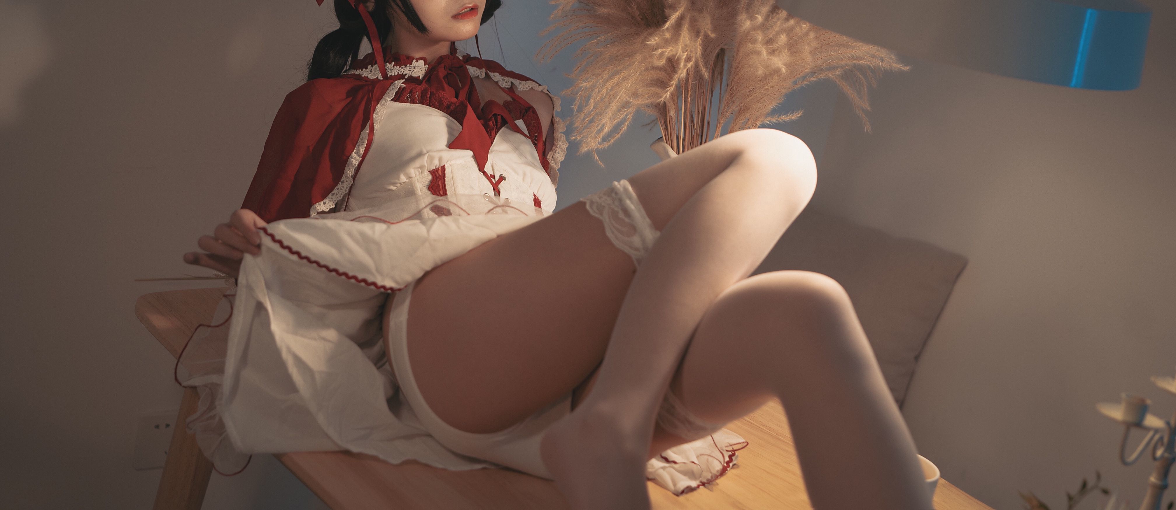 COSER美女逐月su 小红帽